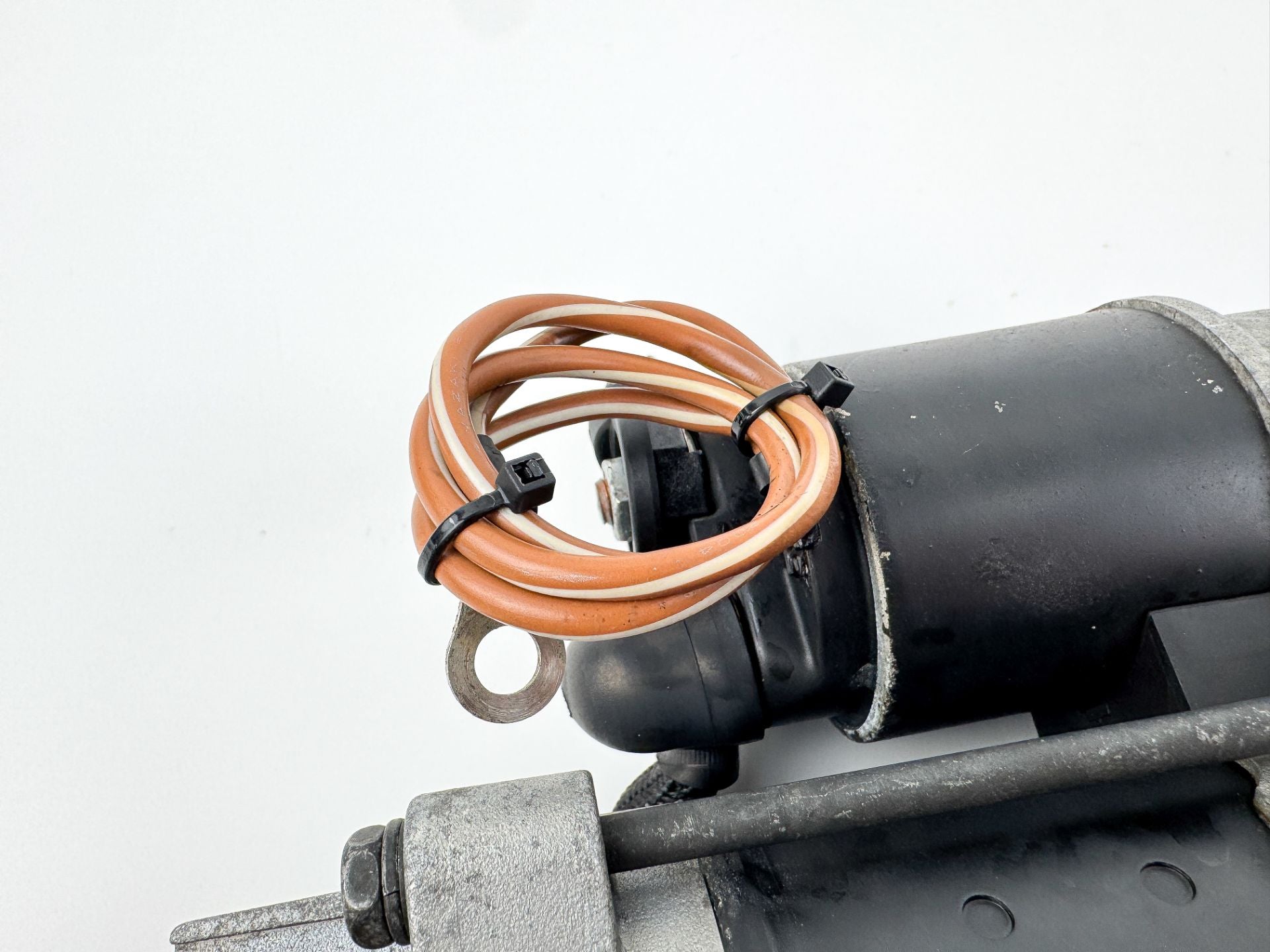 2005 Yamaha 300 HP HPDI 2 Stroke Outboard Starter Motor 6D0-81800-00-00 OEM