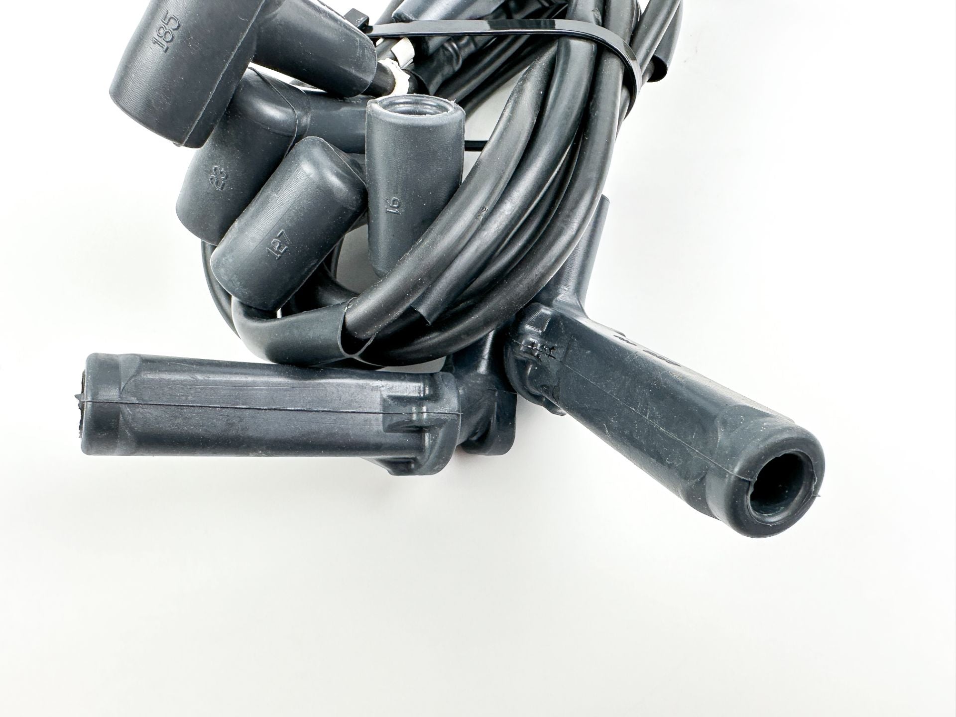 2020 Mercury 90 HP 4 Stroke Outboard Ignition Coil Set 8M0044991 OEM