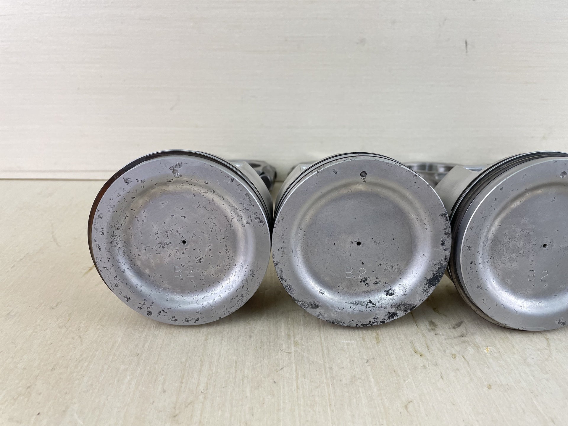 2003 Suzuki 115HP 4 Stroke Outboard Piston & Connecting Rod Set