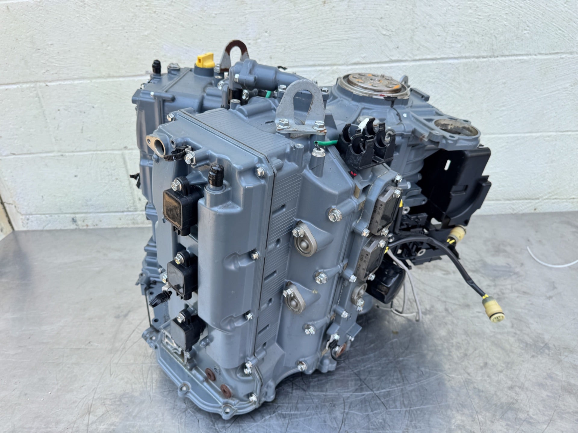 2010 Suzuki 250 HP 4 Stroke Outboard Engine Powerhead Assembly 189 Hours