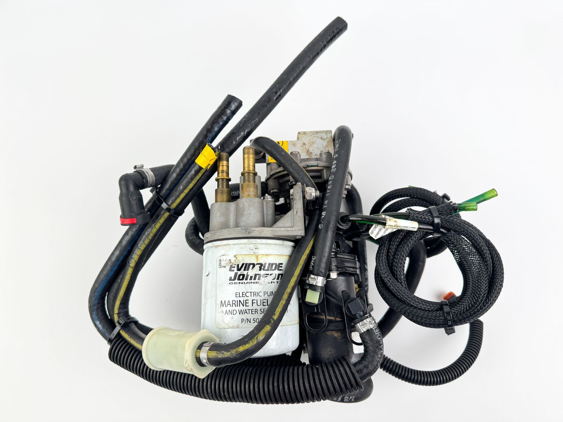 2005 Evinrude 115 HP 2 Stroke Outboard Oil Manifold & Pump 5000836 OEM