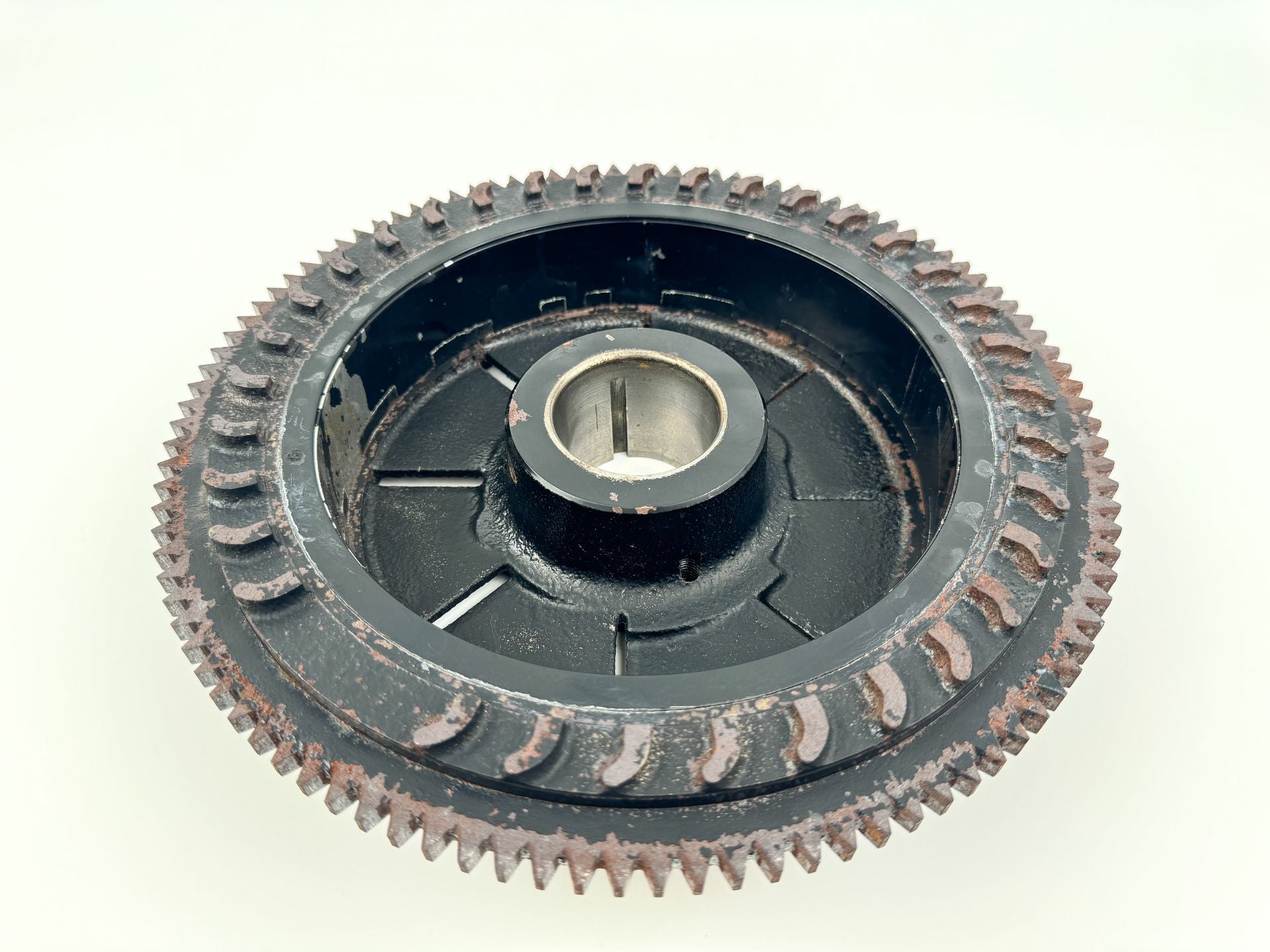 2005 Suzuki 140 HP 4 Stroke Outboard Flywheel 32102-92J10 OEM