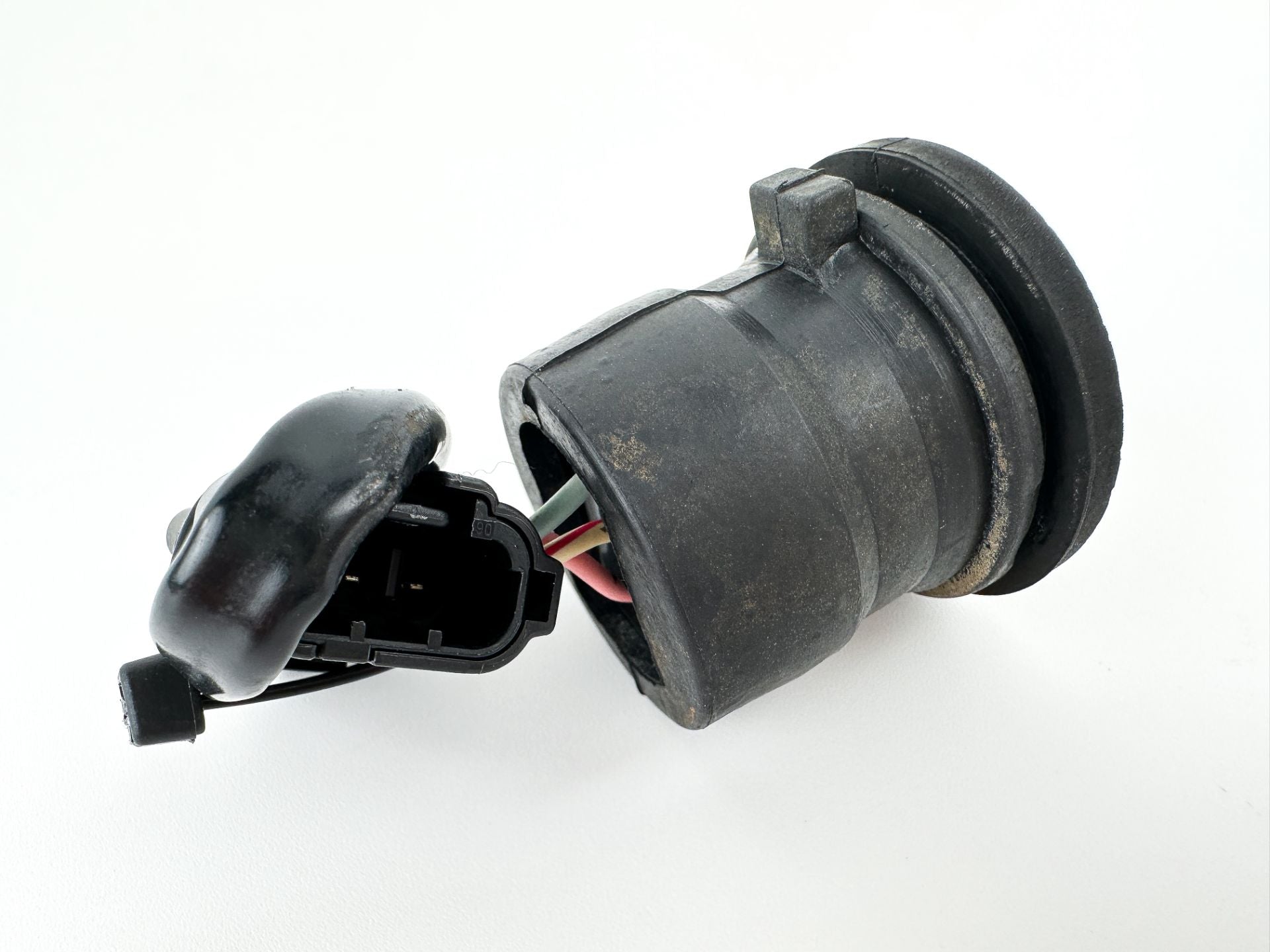 2003 Suzuki 140 HP 4 Stroke Outboard Trim Switch 37850-99E05 OEM
