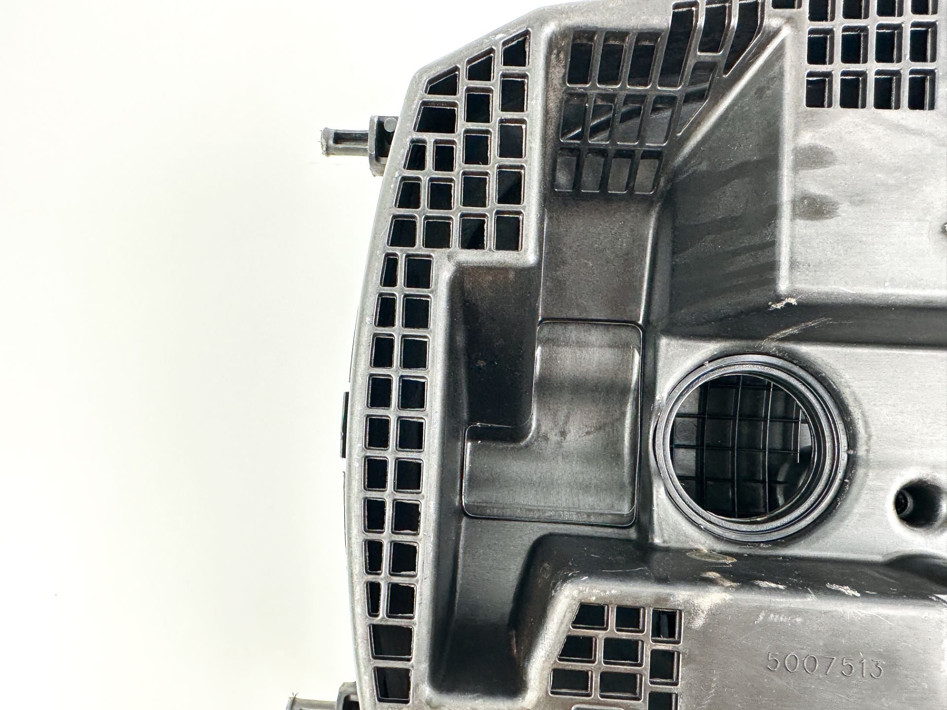 2017 Evinrude 200HP 2 Stroke Etec Outboard Intake Air Silencer Assembly 5007623 OEM