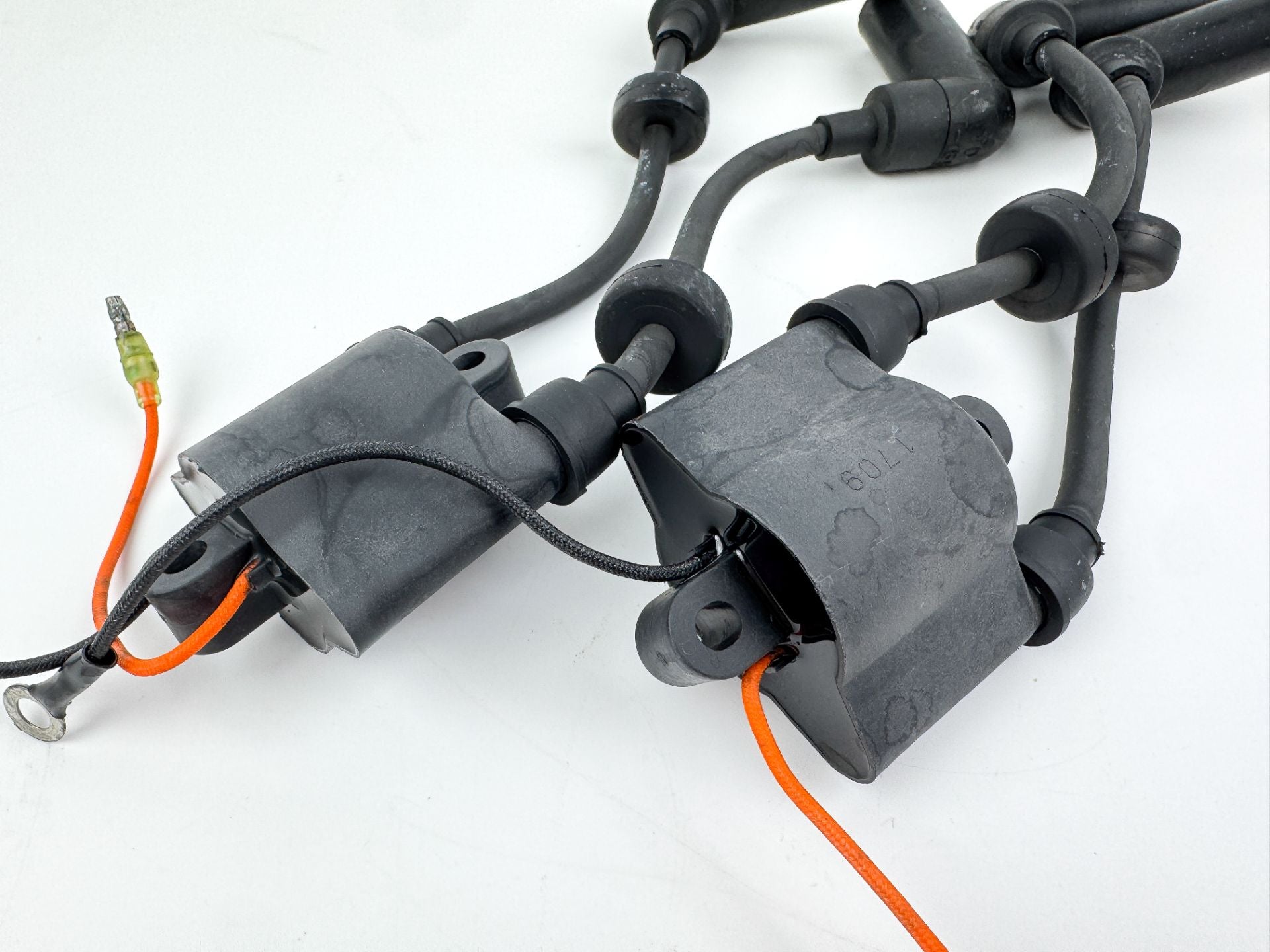 2002 Yamaha 50 HP 4 Stroke Outboard Ignition Coil Set 62Y-85570-00-00 OEM