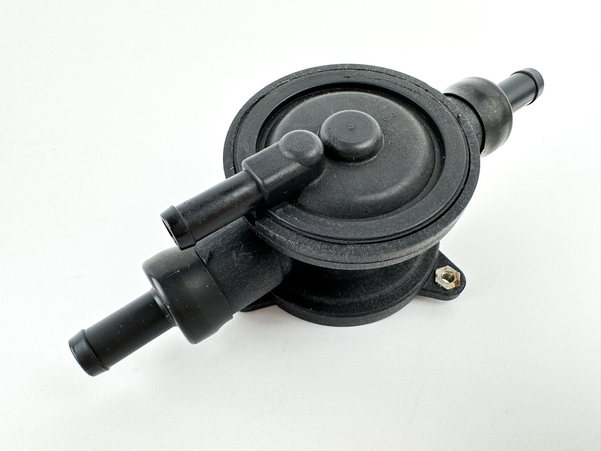 2014 Evinrude 300 HP 2 Stroke Outboard Secondary Lift Pump 5007581 OEM