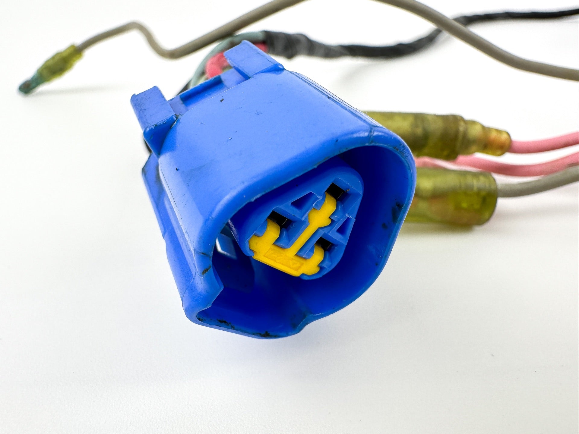 2003 Yamaha 70 HP 2 Stroke Outboard Engine Wire Harness 6H2-82590-13-00 OEM