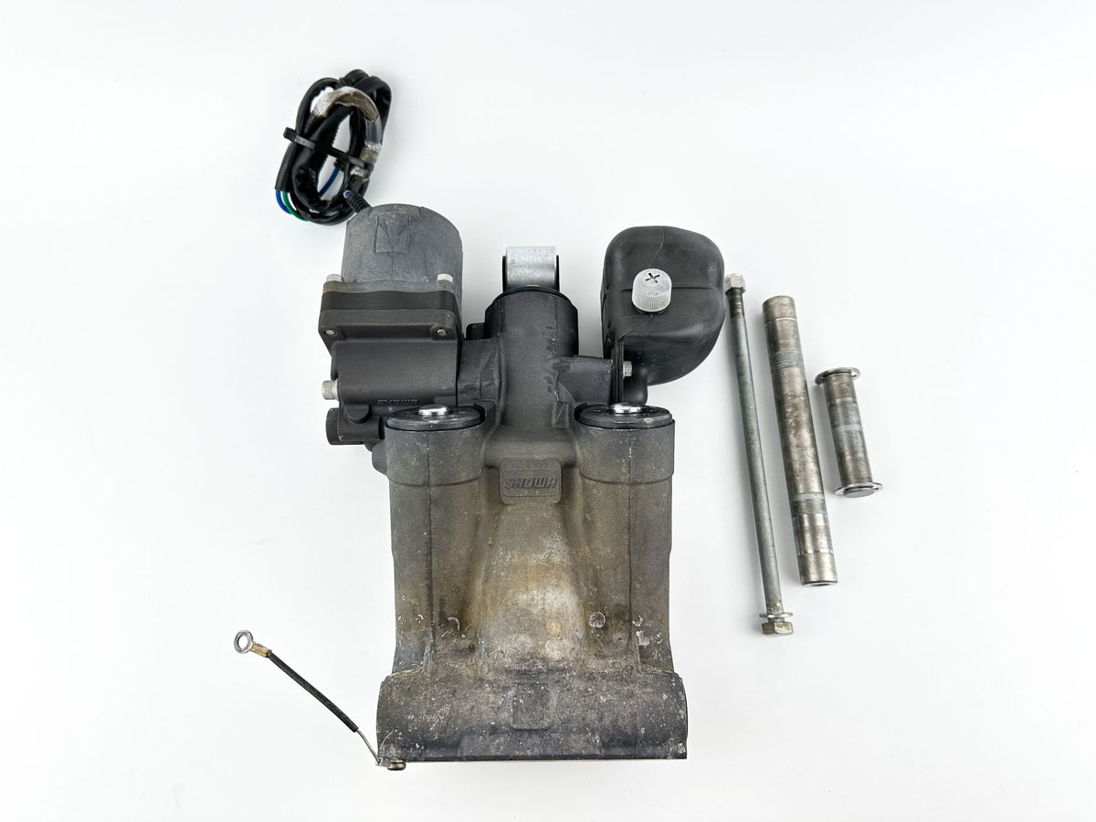 2002 + Honda 90 115 130 135 150 200 225 HP Outboard Power Trim Tilt Unit