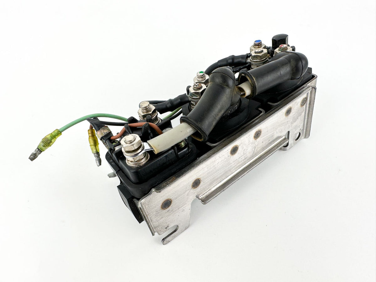 1997 Yamaha 130 HP 2 Stroke Outboard Trim Tilt Relay 6E5-81950-00-00 OEM