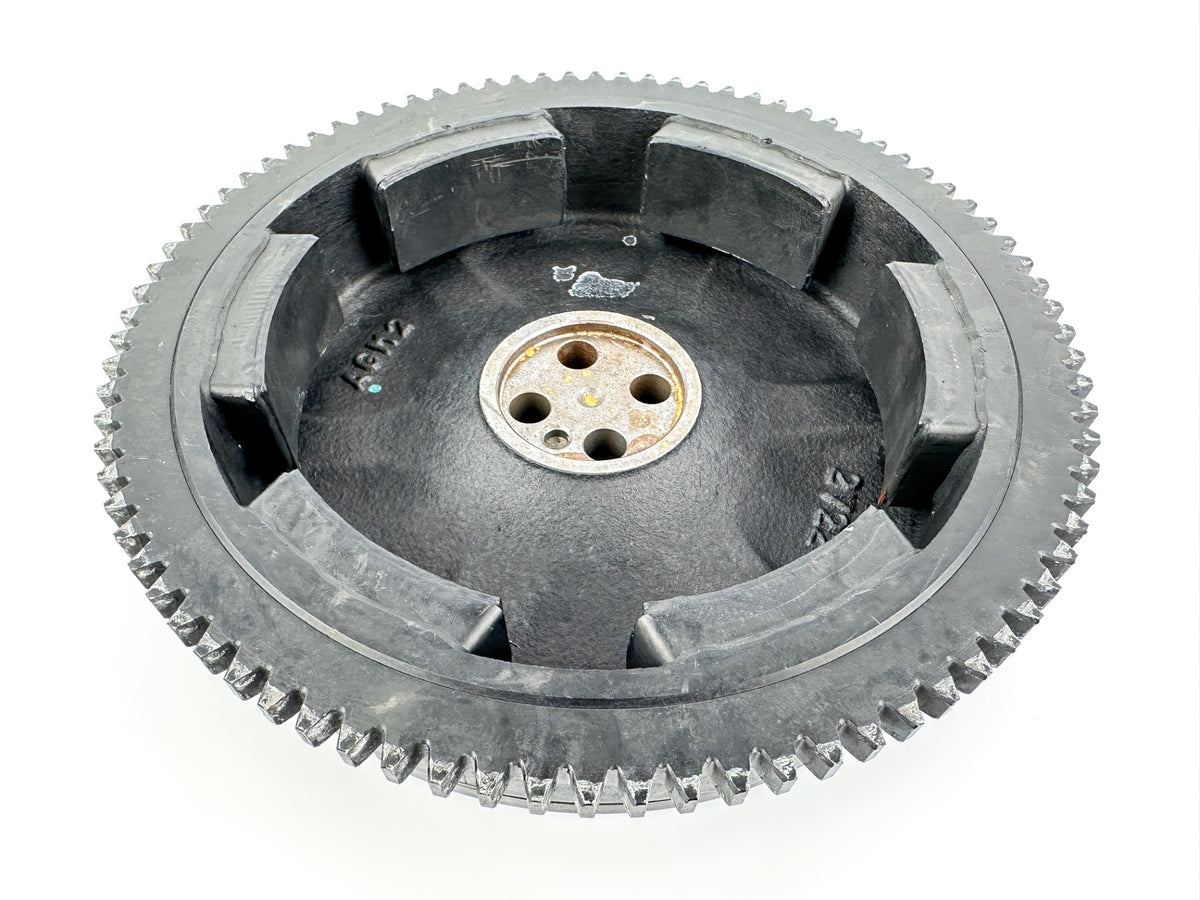 1996 Honda 40 HP 4 Stroke Outboard Flywheel 31100-ZV5-680ZA OEM