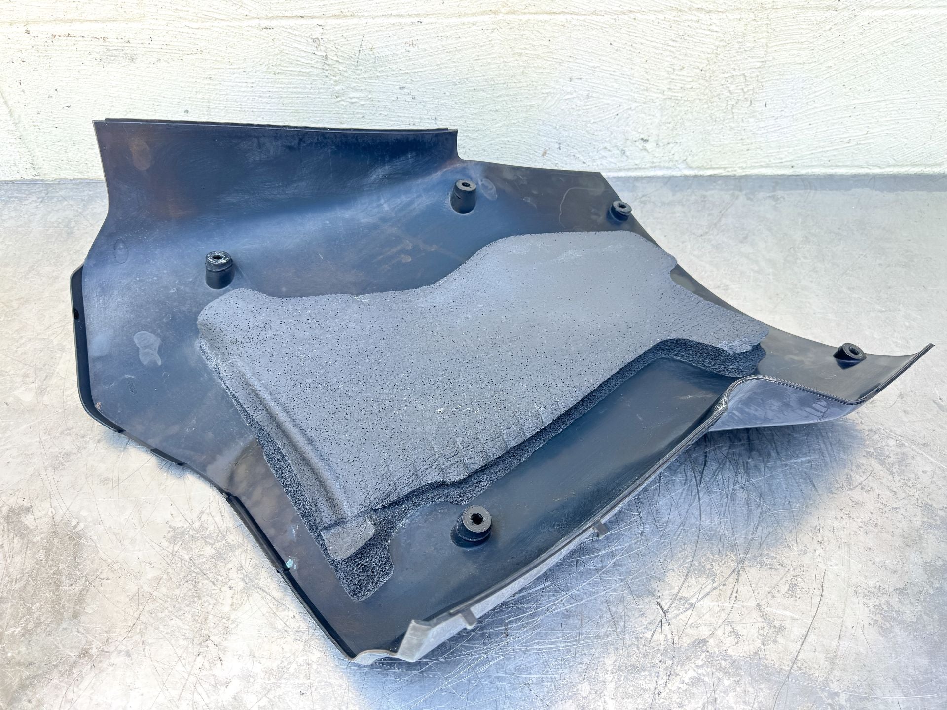 885363T04 Mercury Verado L6 4 Stroke Lower Chap Assembly Cowling XL XXL