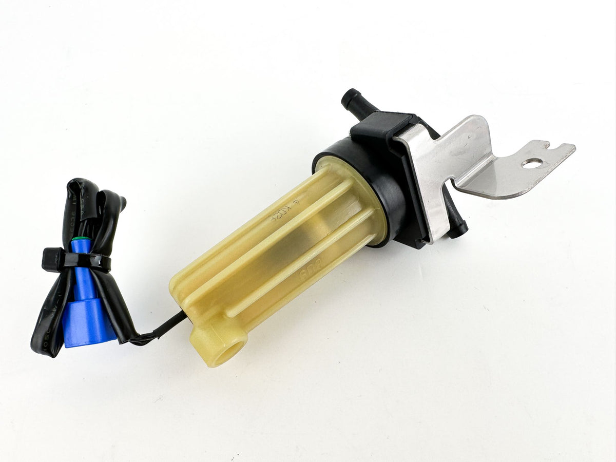 2019 Yamaha 115 HP 4 Stroke Outboard Fuel Filter Assembly 6D8-24562-00-00 OEM