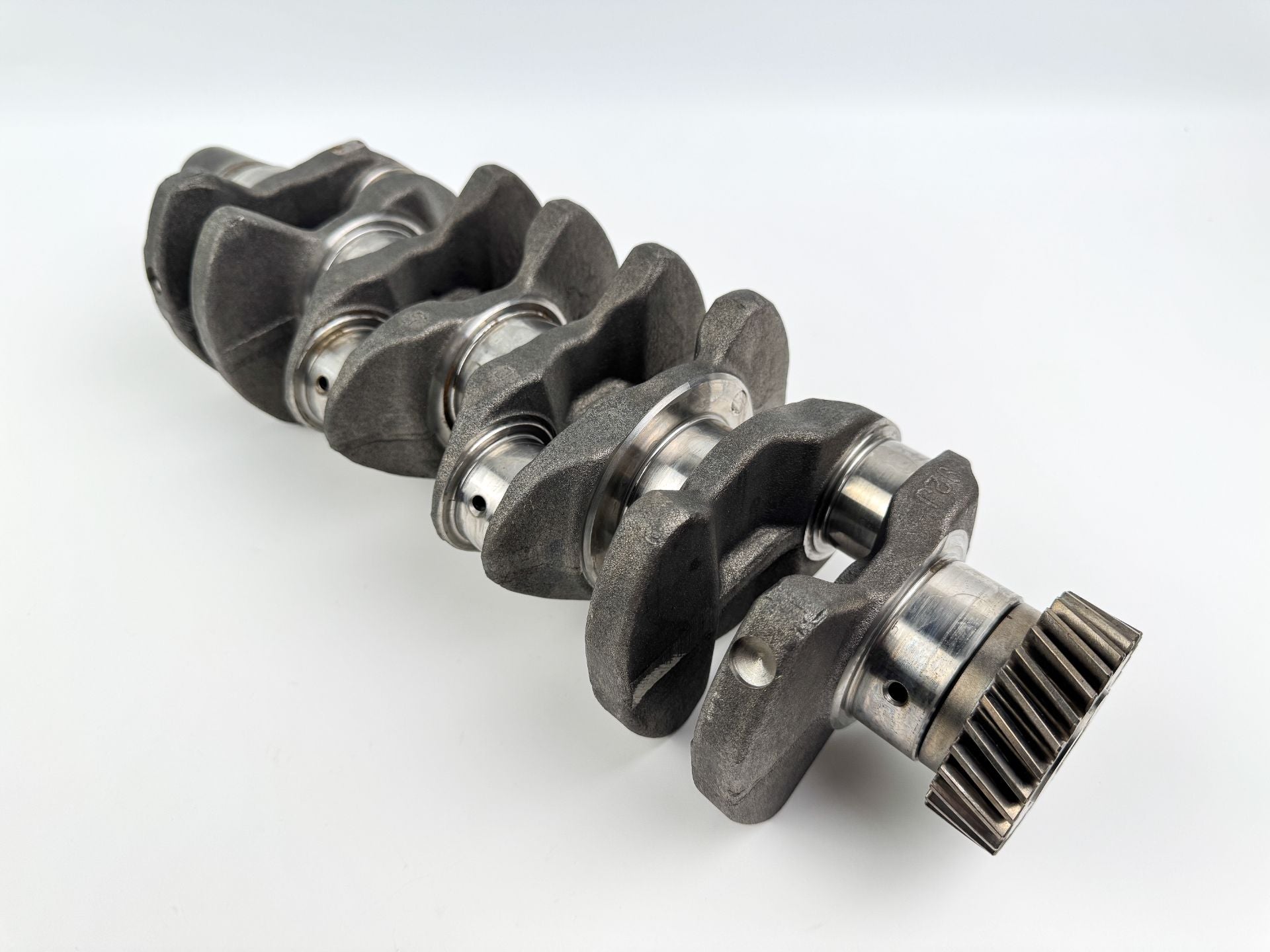 2004 Suzuki 115 HP 4 Stroke Outboard Crankshaft 12220-99L00 OEM