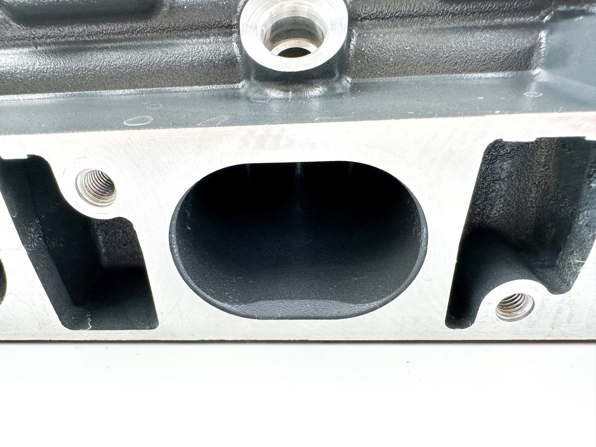 2015 Yamaha 250 HP 4 Stroke Outboard Starboard Cylinder Head 6CE-W009A-01-9S OEM