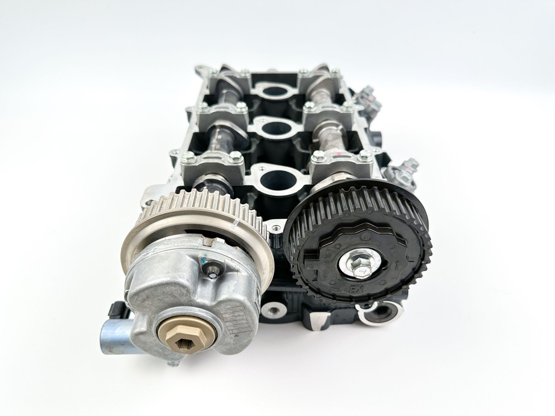 2015 Yamaha 250 HP 4 Stroke Outboard Starboard Cylinder Head 6CE-W009A-01-9S OEM