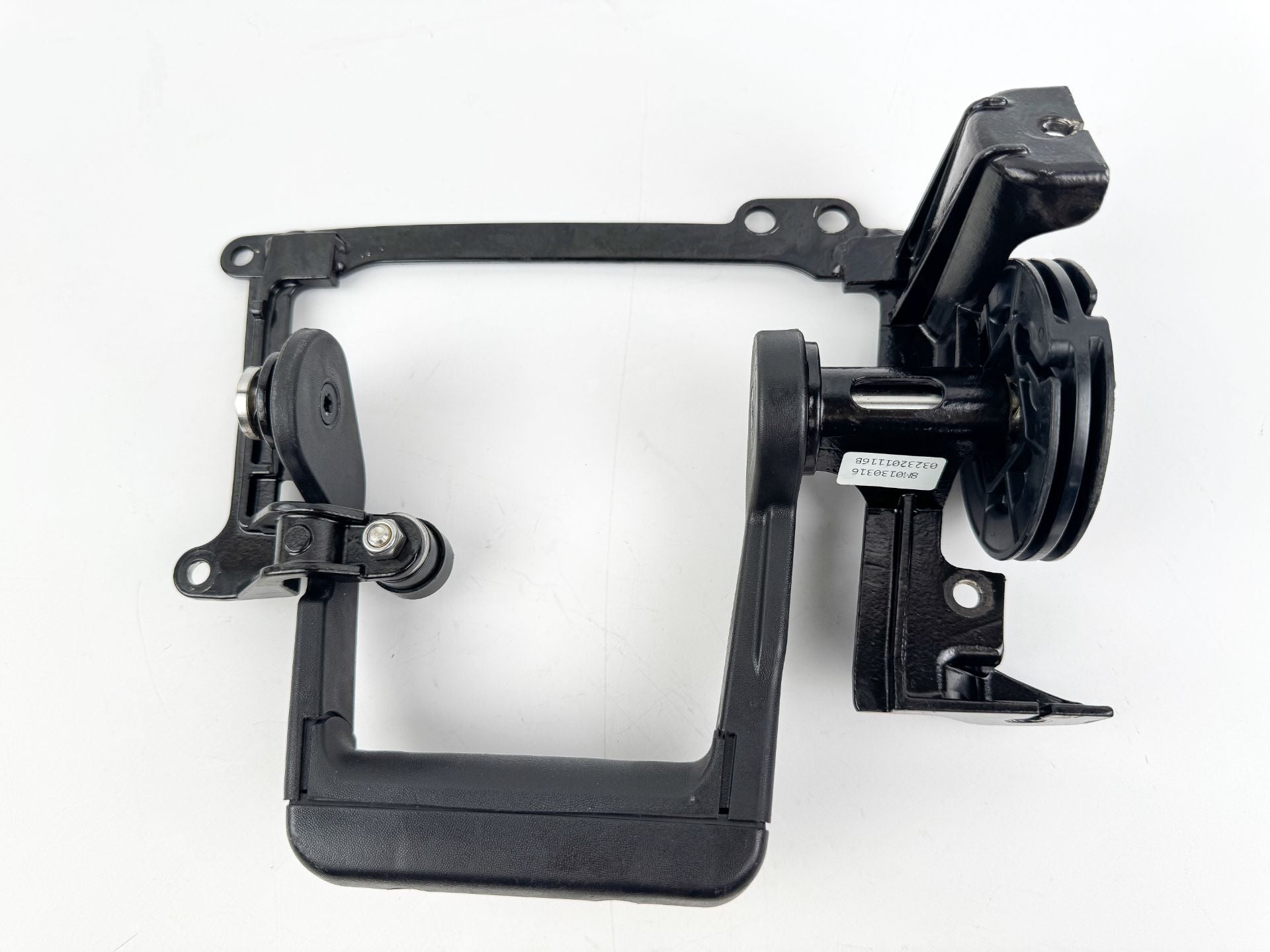 2020 Mercury 250 HP 4 Stroke Outboard Top Cowling Latch Handle Assembly