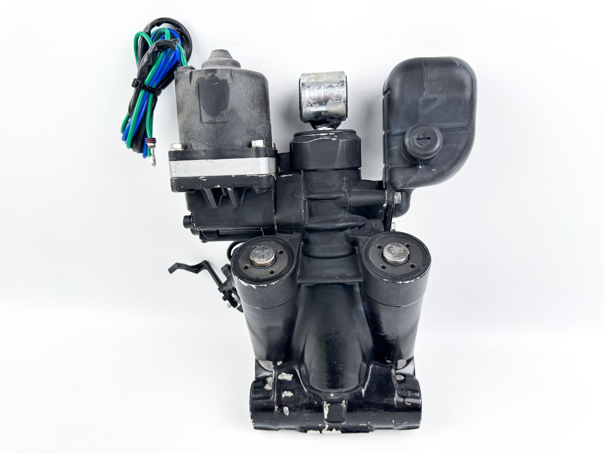 2017 Evinrude 200 HP Etec 2 Stroke Outboard Power Trim Tilt Unit 5005113 OEM