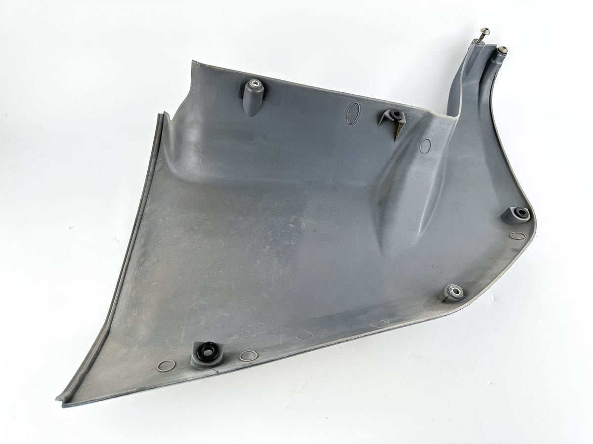 2003 Yamaha 225 HP 4 Stroke Outboard Lower Apron Cowling Port 69J-42741-00-8D OEM