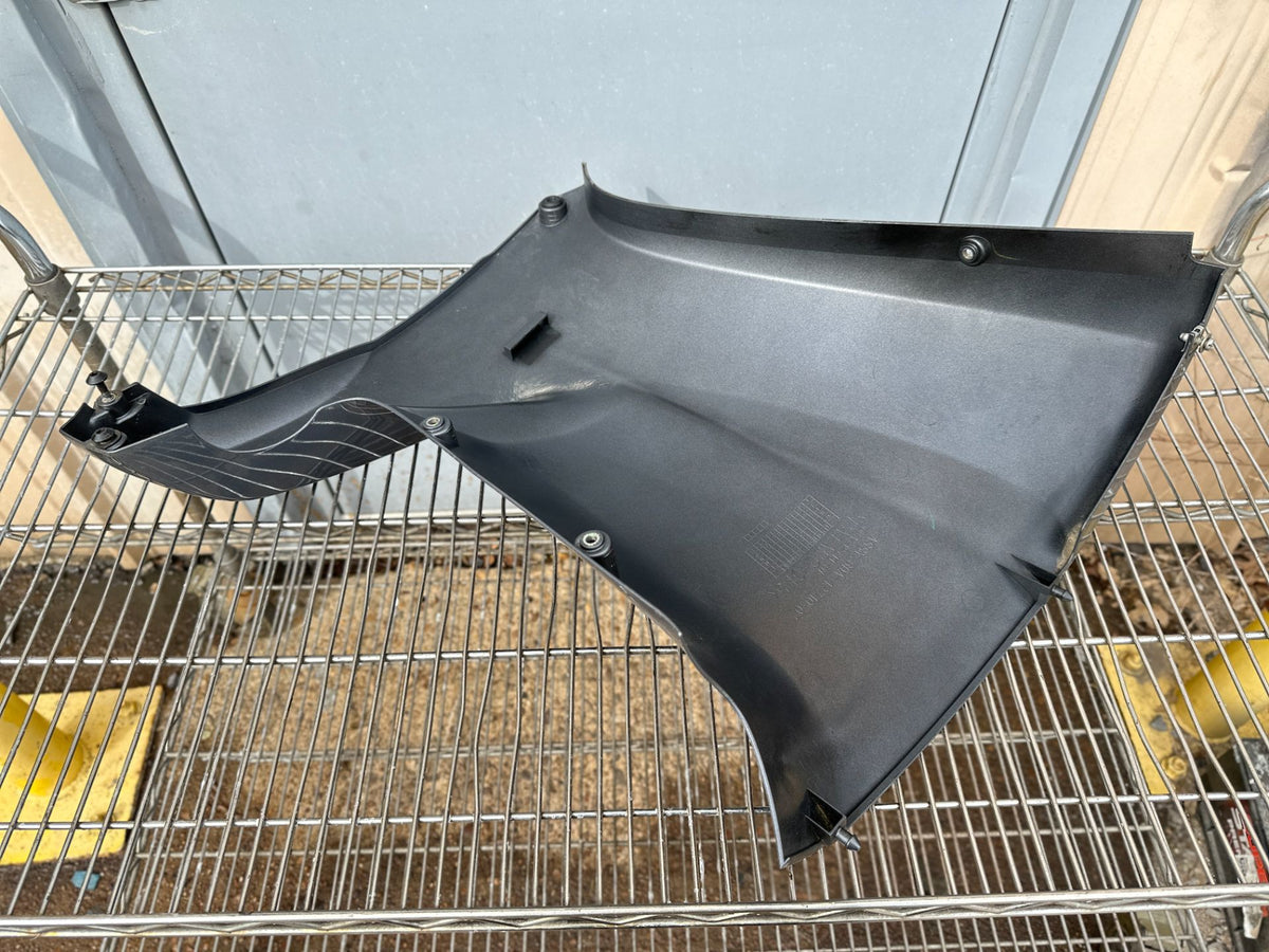 2022 Yamaha 200 HP 4 Stroke Outboard Lower Apron Cowling Port 6DA-42740-01-00 OEM