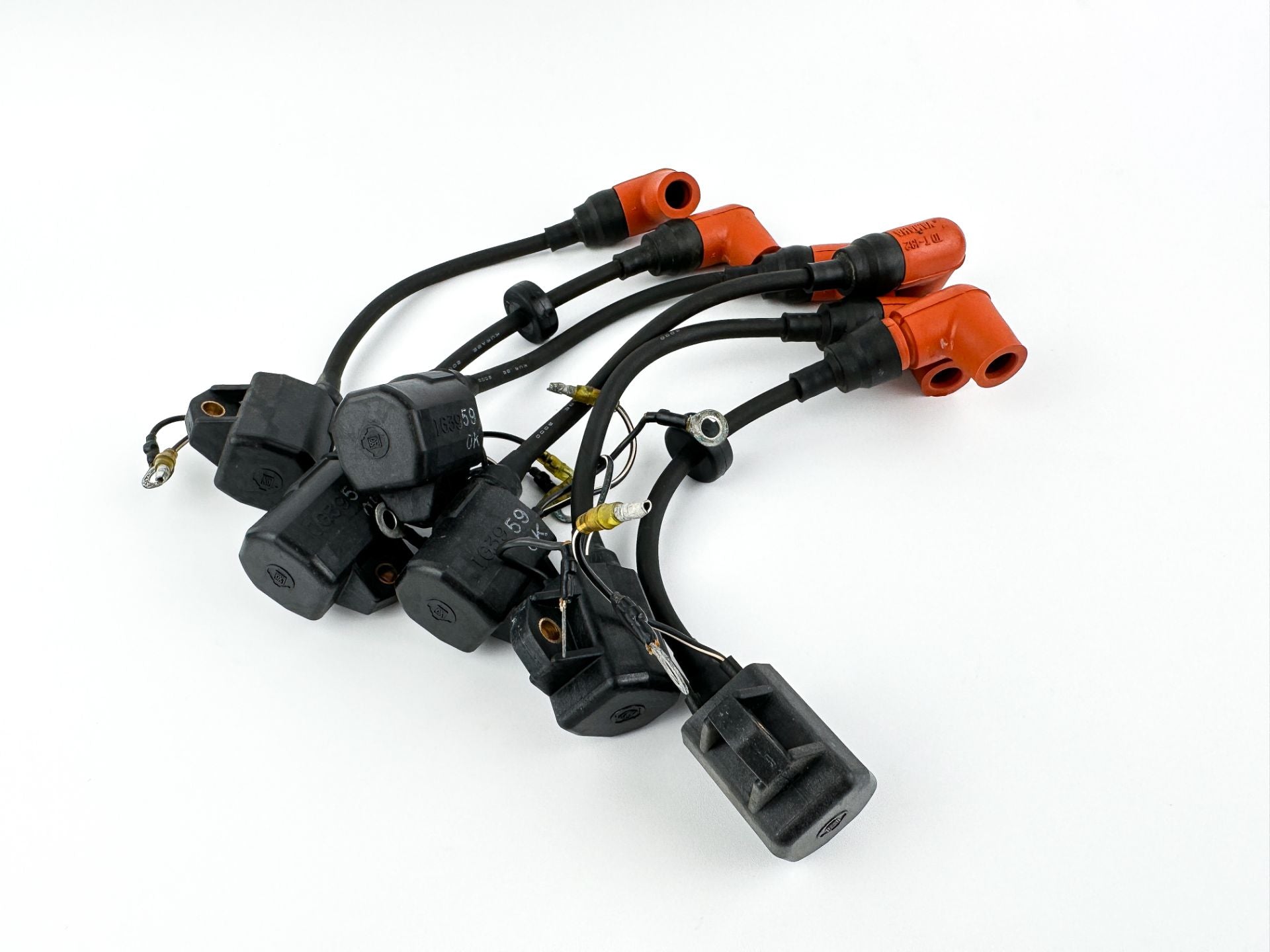 2001 Yamaha 150 HP 2 Stroke Outboard Ignition Coil Set 6R3-85570-01-00 OEM