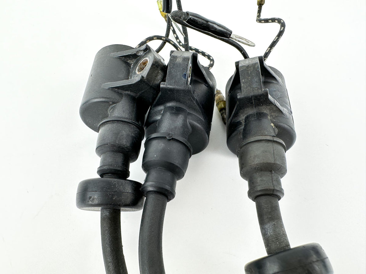 2002 Yamaha 50 HP 2 Stroke Outboard Ignition Coil Set 6H5-85570-00-00 OEM