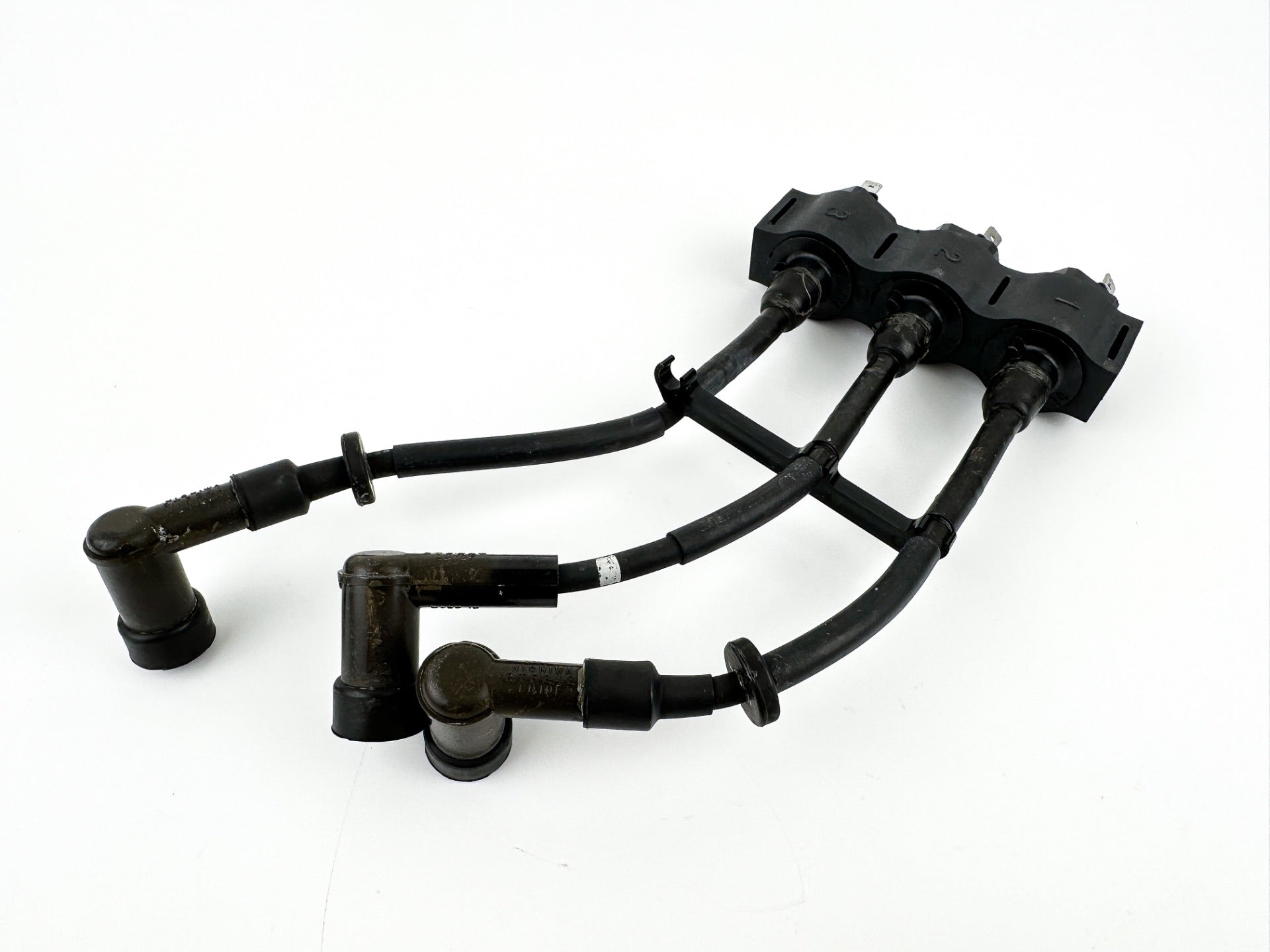 1996 Honda 50 HP 4 Stroke Outboard Ignition Coil Set 30513-ZV5-003 OEM