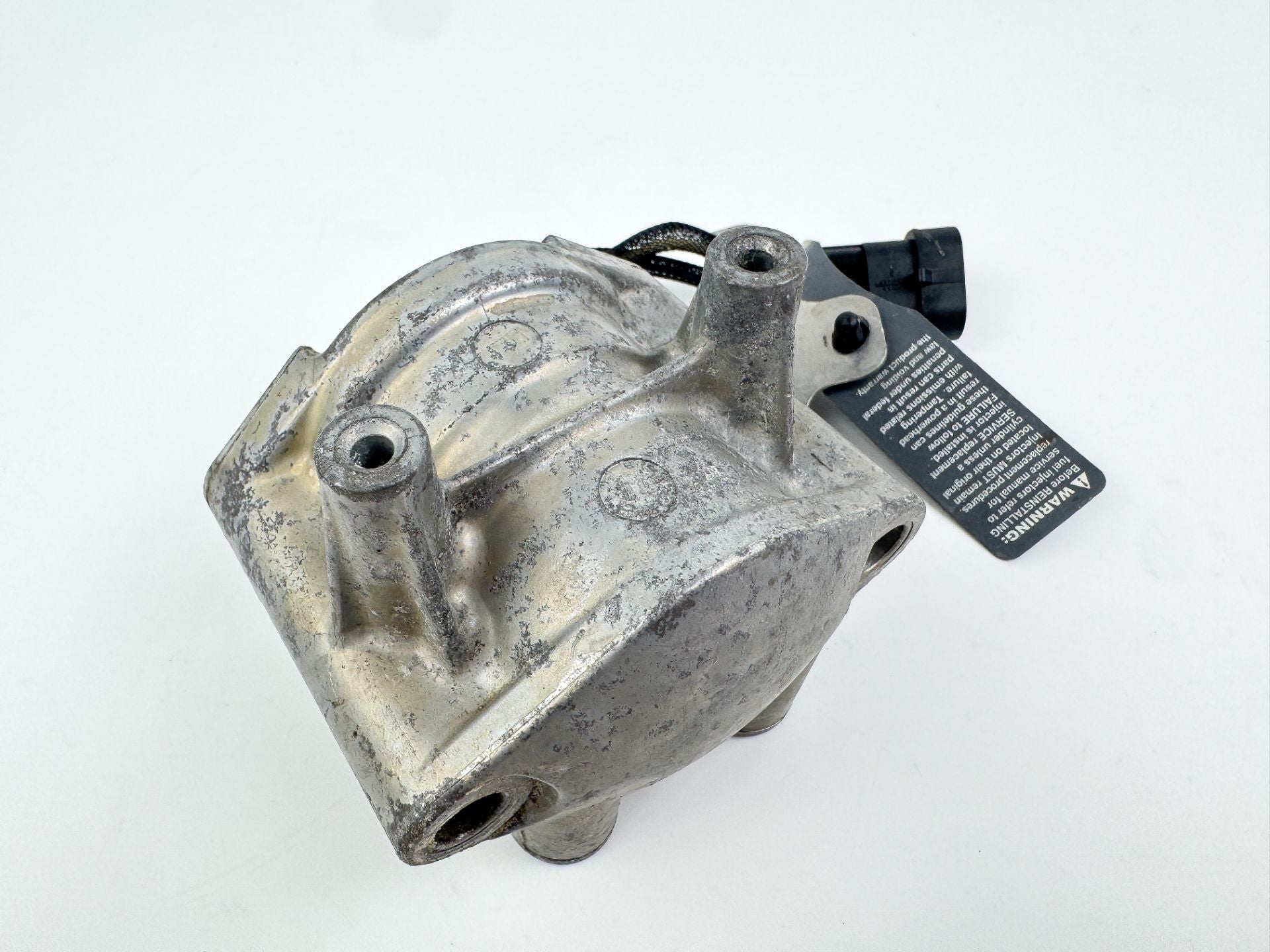 05 - 07 Evinrude Etec 2 Stroke Outboard Port Side Injector 200HP - 250HP 5006221