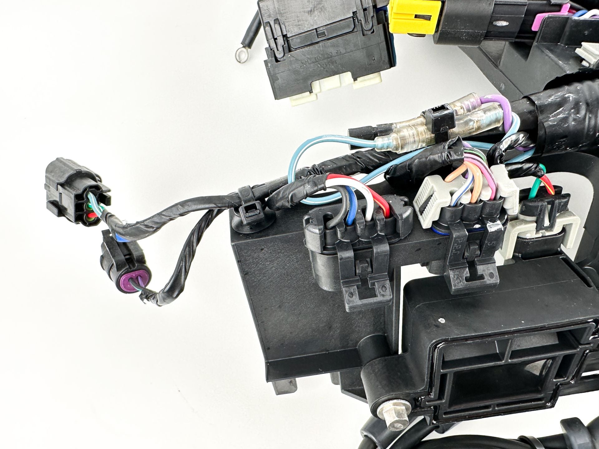 2018 Mercury 115 HP 4 Stroke Outboard Wire Harness W/ Regulator and Ignition Coils 8M0088060