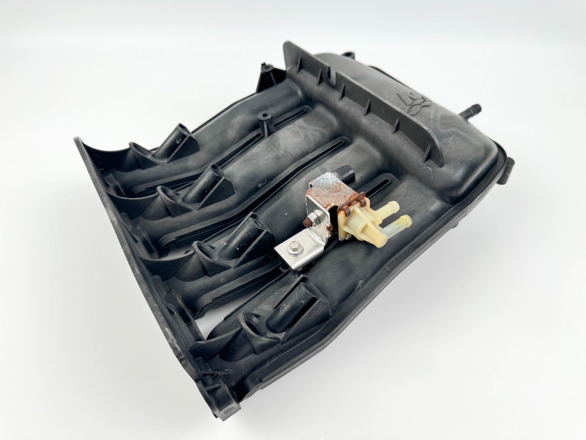 2003 Mercury 60 HP 4 Stroke Outboard Intake Manifold 877829T OEM