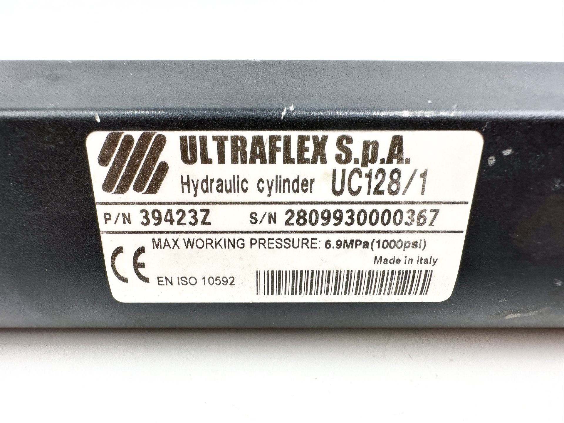 UltraFlex Outboard Hydraulic Cylinder Assembly UC128/1