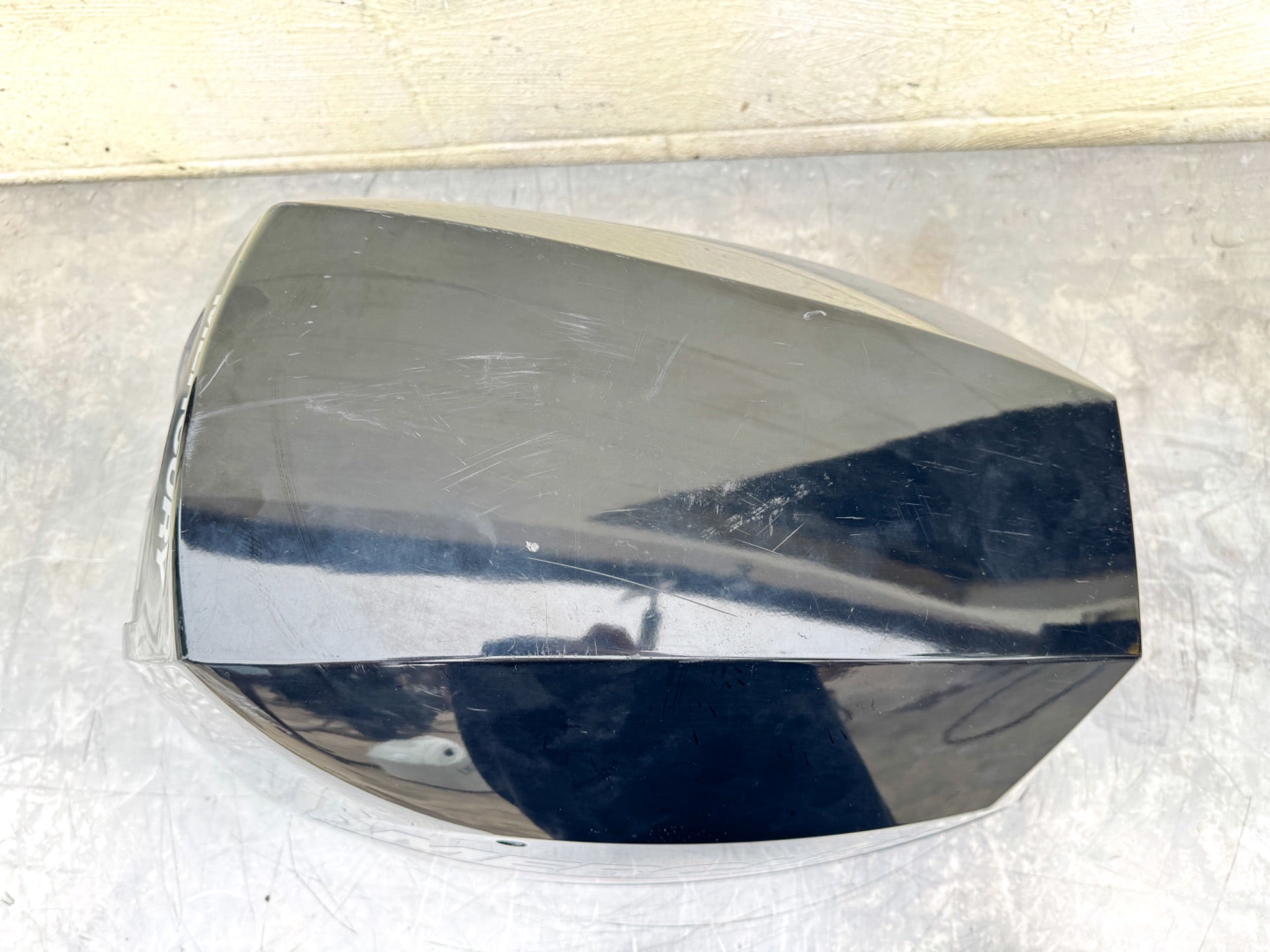 2022 Mercury 25 HP 4 Stroke Outboard Top Cowling 8M0186853 OEM