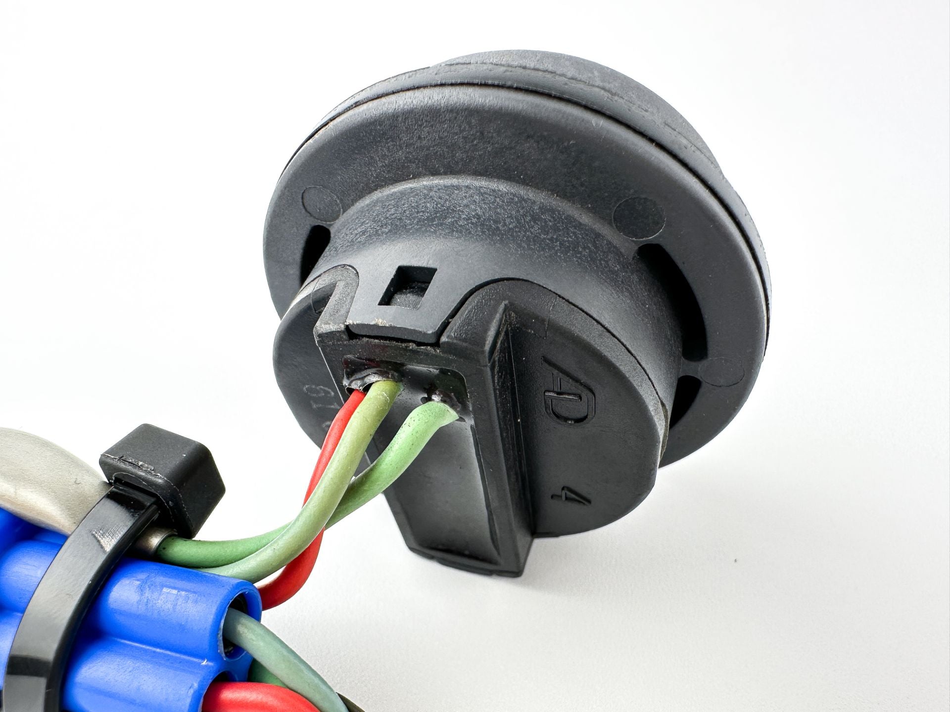 2006 Yamaha 40 HP 4 Stroke Outboard Trim Switch 63D-82563-10-00 OEM