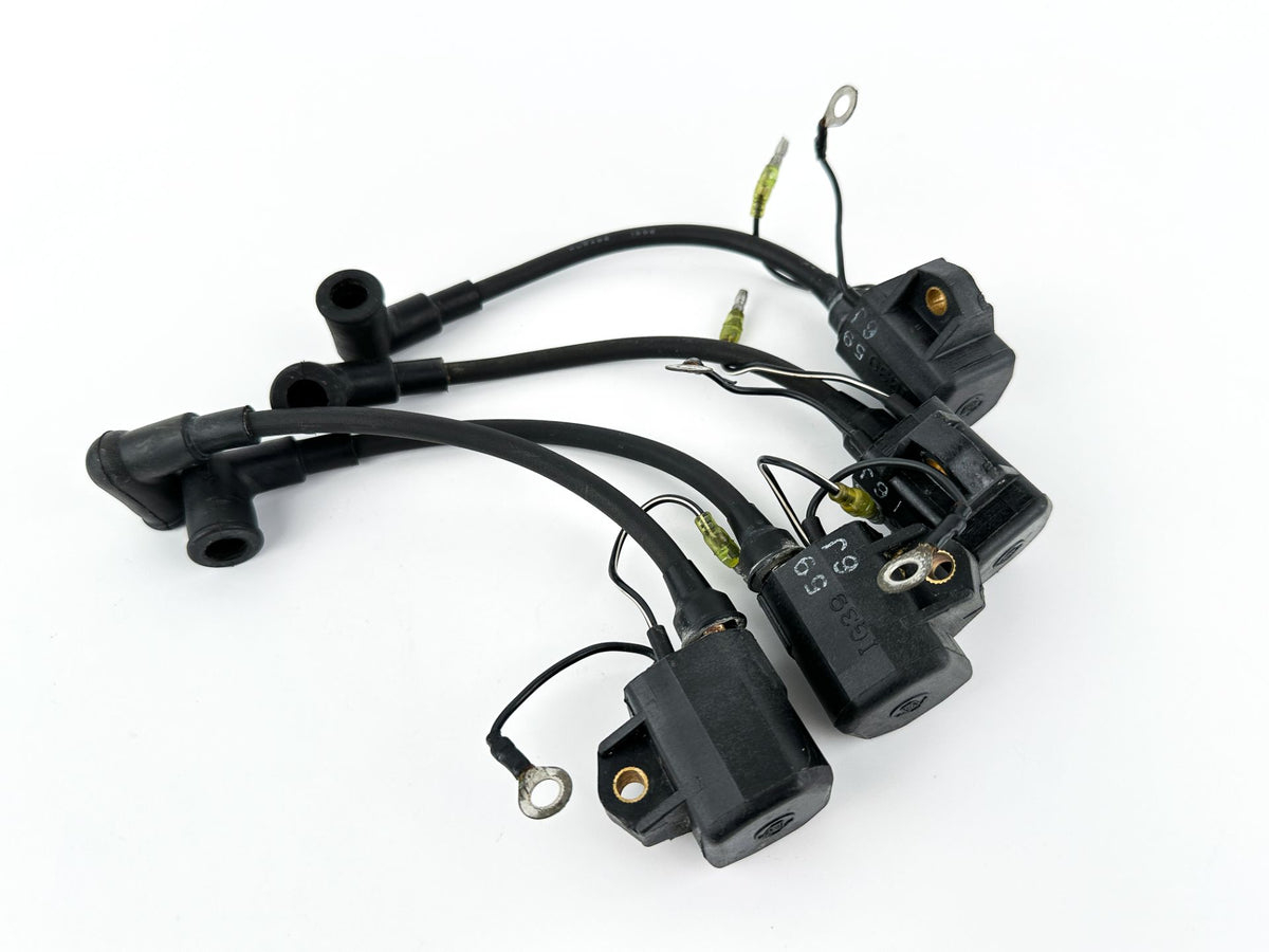 1997 Yamaha 130 HP 2 Stroke Outboard Ignition Coil Set 6R3-85570-01-00 OEM