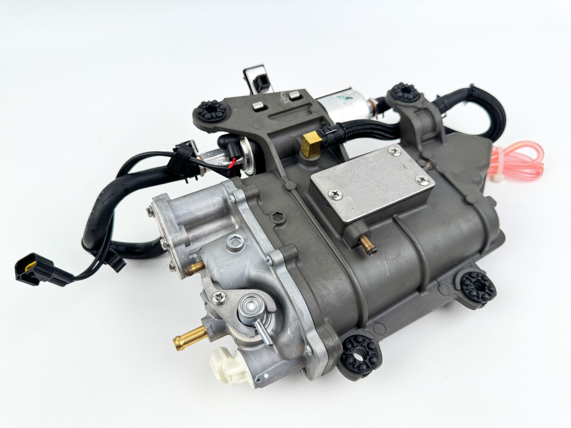 2013 Yamaha 250 HP 4 Stroke Outboard VST Float Chamber Assembly 6CB-14180-05-00 OEM