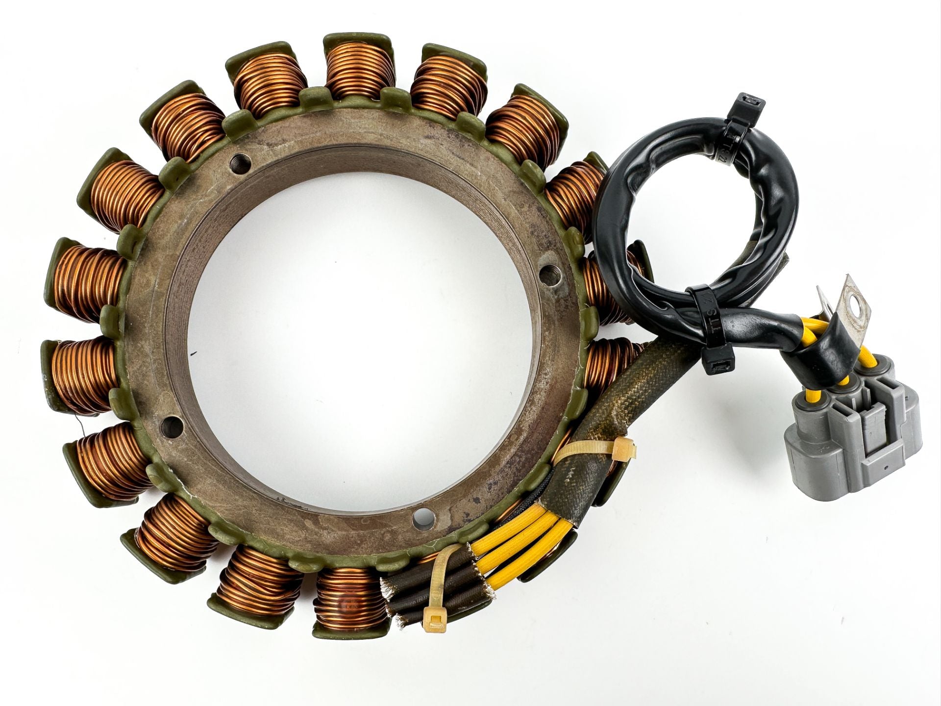 2016 Suzuki 175 HP 4 Stroke Outboard Stator Charging Coil 32120-96J00 OEM