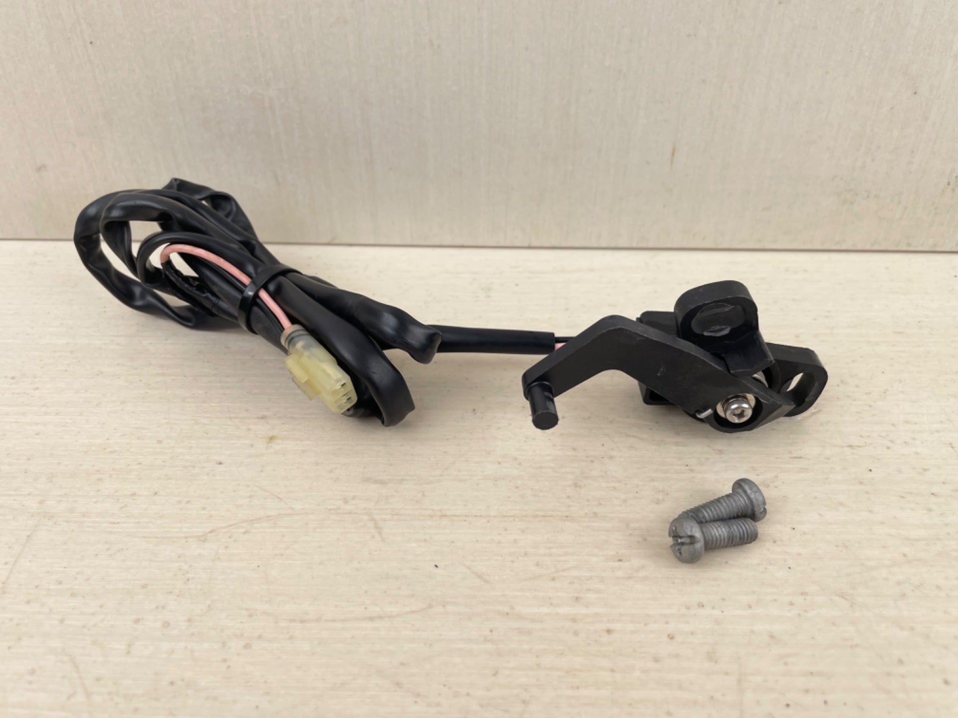 2008 Yamaha 70HP 2 Stroke Outboard Trim Sender Assembly 6H1-83672-20-00