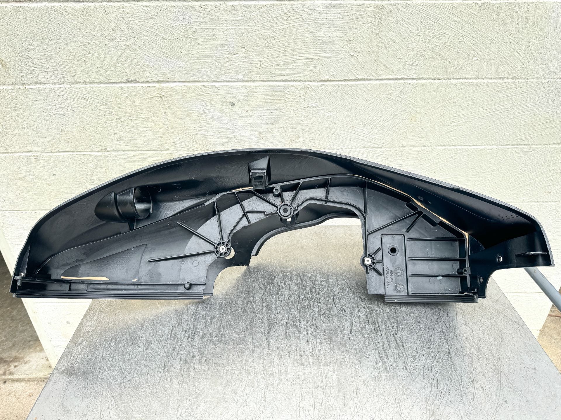 2007 Mercury 150 HP 4 Stroke Outboard Lower Apron Cowling Starboard 895847A05 OEM