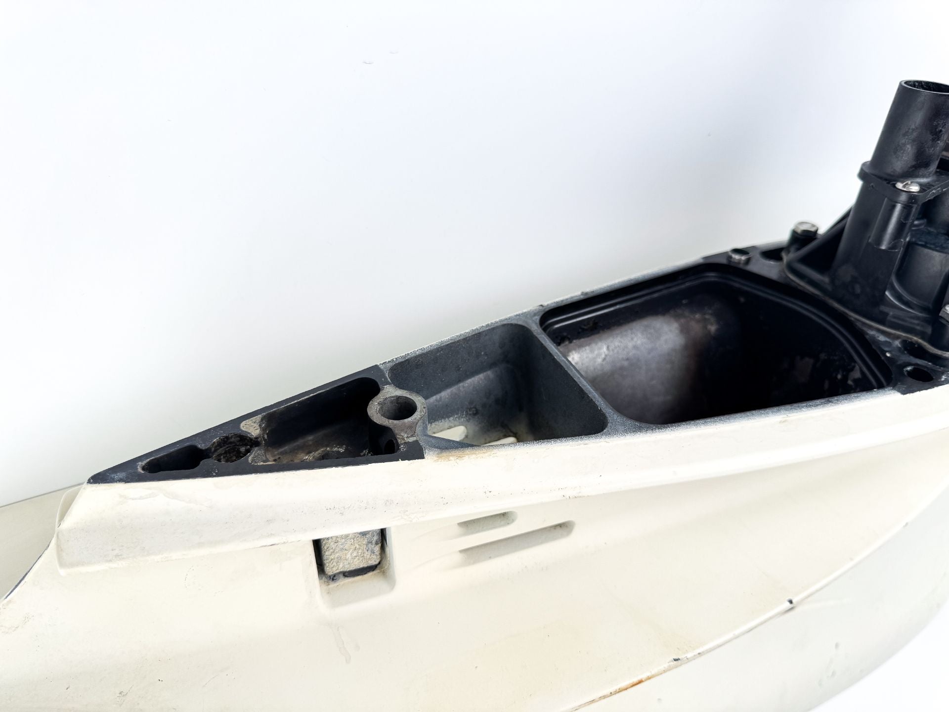 Evinrude Etec 150 175 200 HP 2 Stroke 25" XL Magnum 2 M2 Lower Unit Assembly