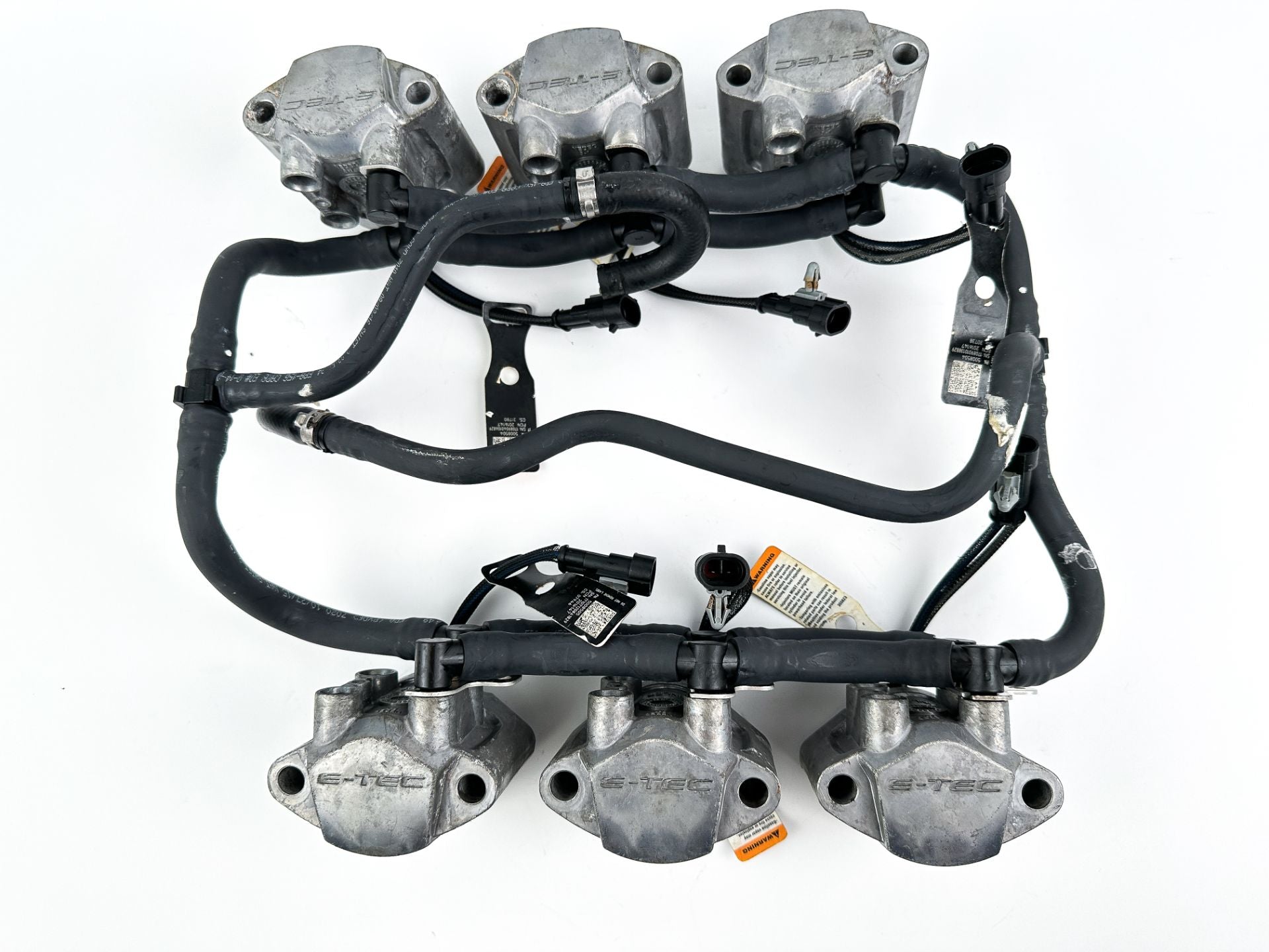 2017 Evinrude 200 HP 2 Stroke Etec Outboard Fuel Injector Set W/ Rail 5007765