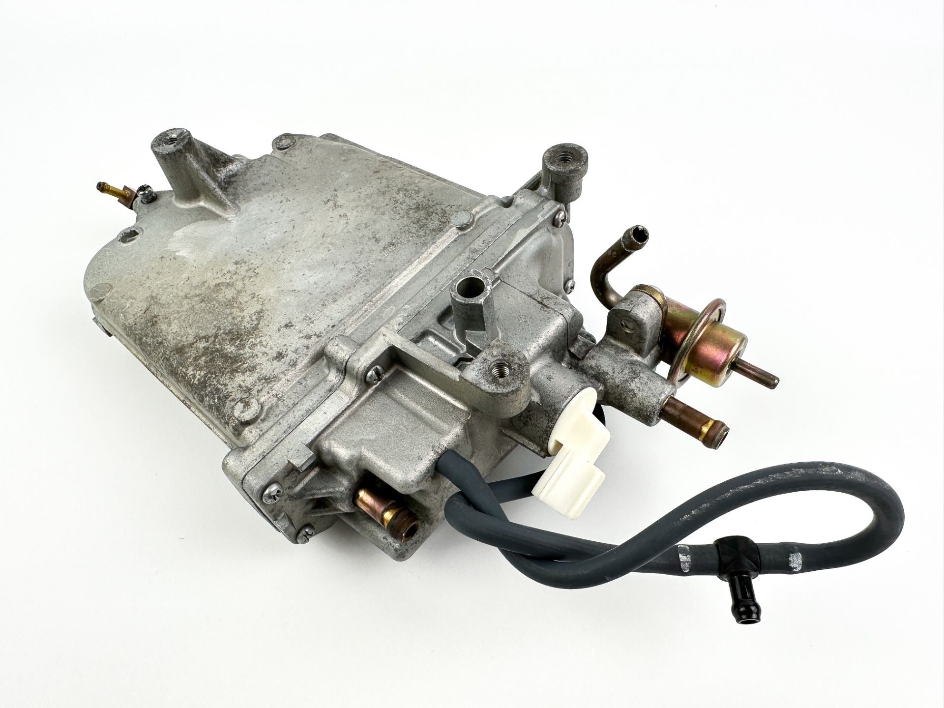 05-2014 Yamaha 150HP 4 Stroke Outboard Float Chamber VST 63P-14180-01-00