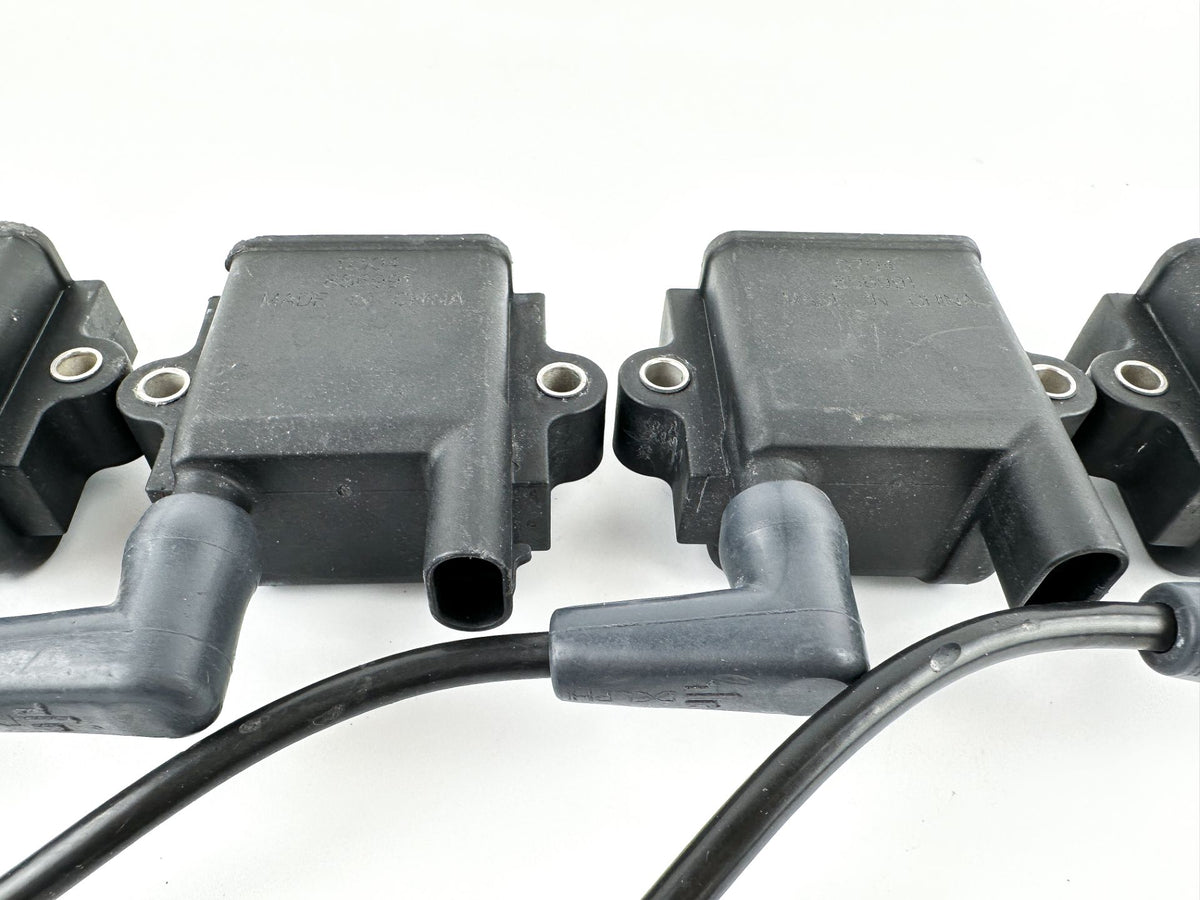 2005 Mercury 225 HP 2 Stroke Outboard Ignition Coil Set 856991A1 OEM