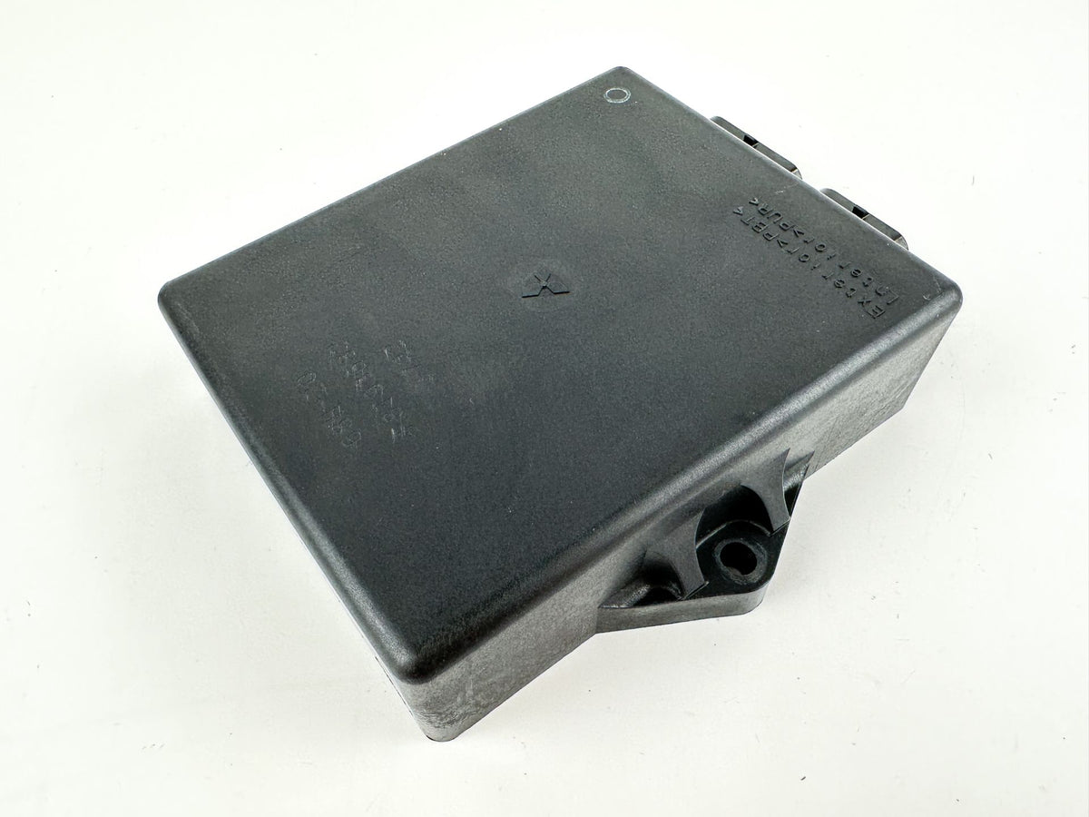 2004 Yamaha 150 HP 2 Stroke Outboard Engine Control Unit ECU 68J-8591A-20-00 OEM
