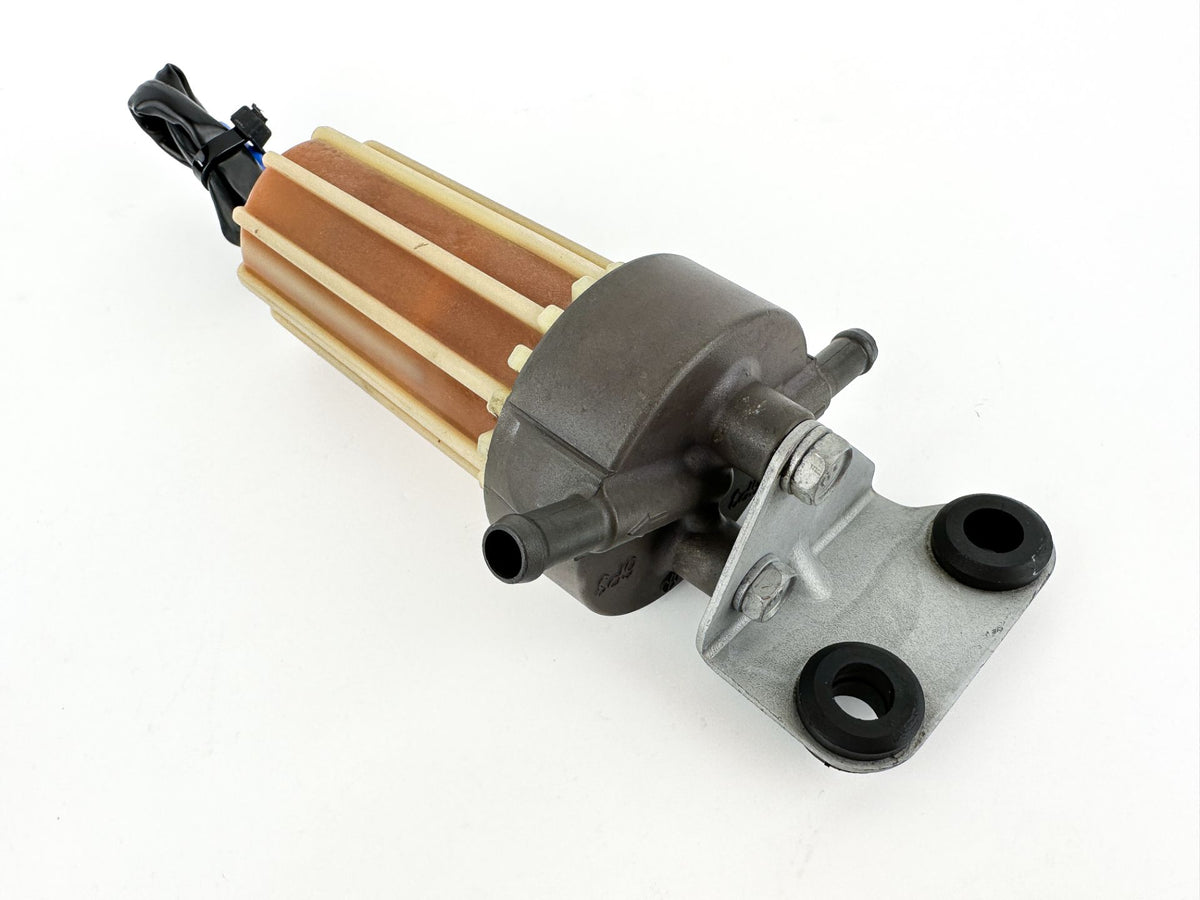 2017 Yamaha 150 HP 4 Stroke Outboard Fuel Filter Assembly 6P3-24560-03-00 OEM
