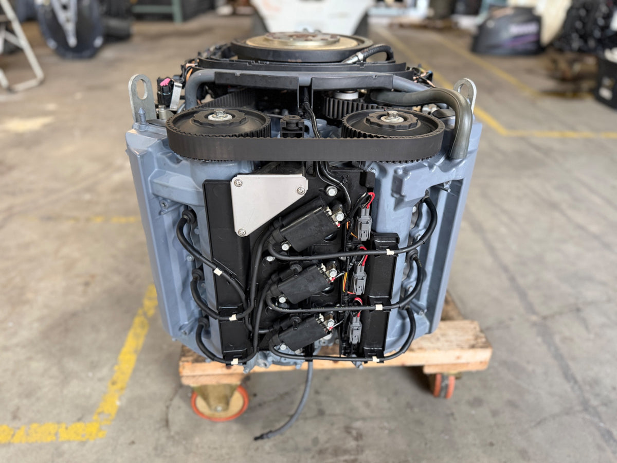 2003 Yamaha F225 225HP 3.3L 4 Stroke Outboard Powerhead 995 Hours