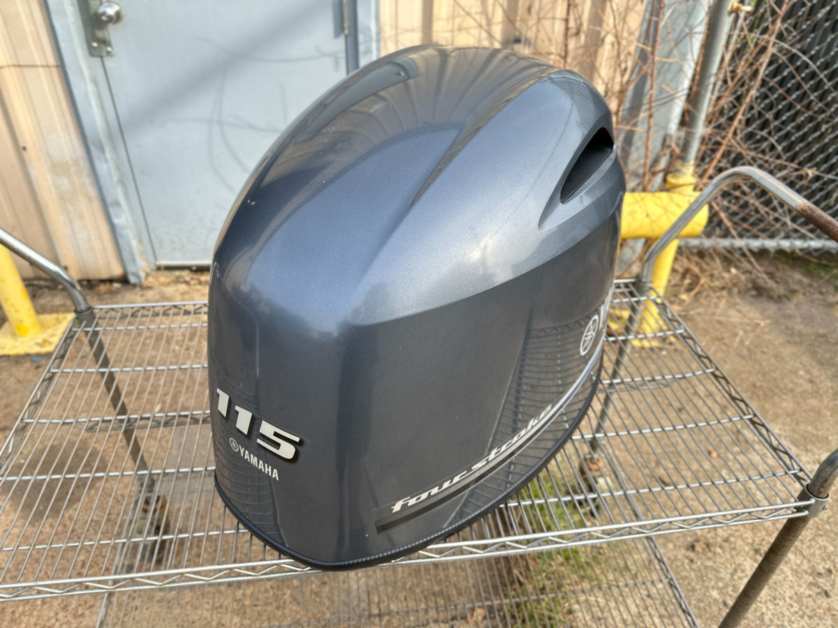 2019 Yamaha 115 HP 4 Stroke Outboard Top Cowling 6EM-81800-01-00 OEM