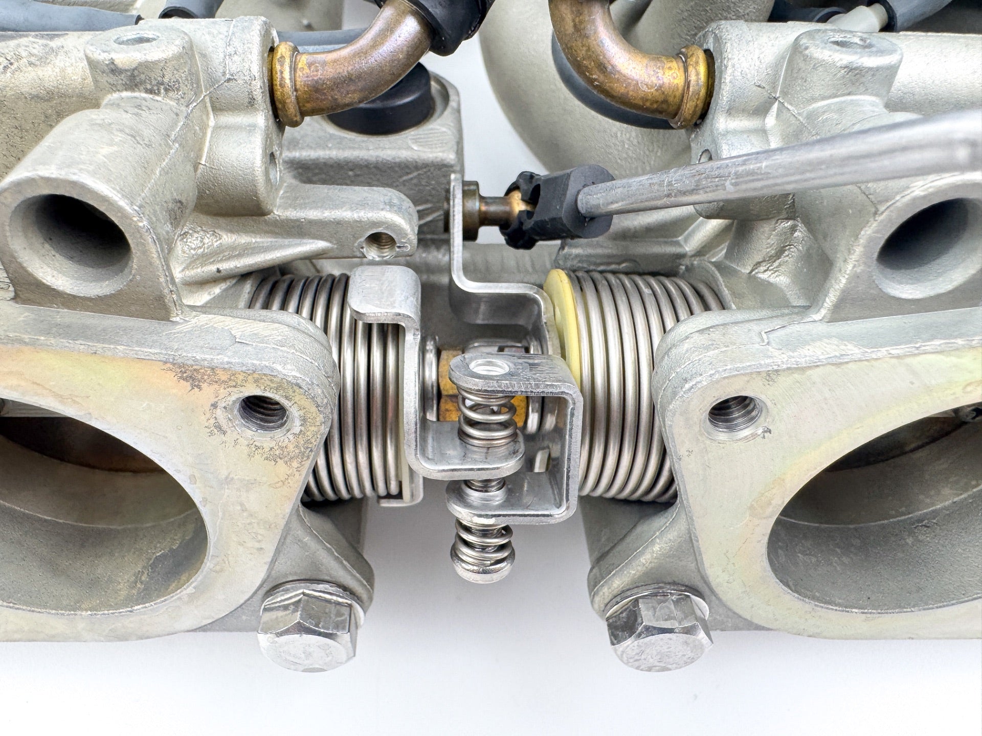 2004 Yamaha 115 HP 4 Stroke Intake Manifold & Throttle Body 68V-14200-03-00 Tested