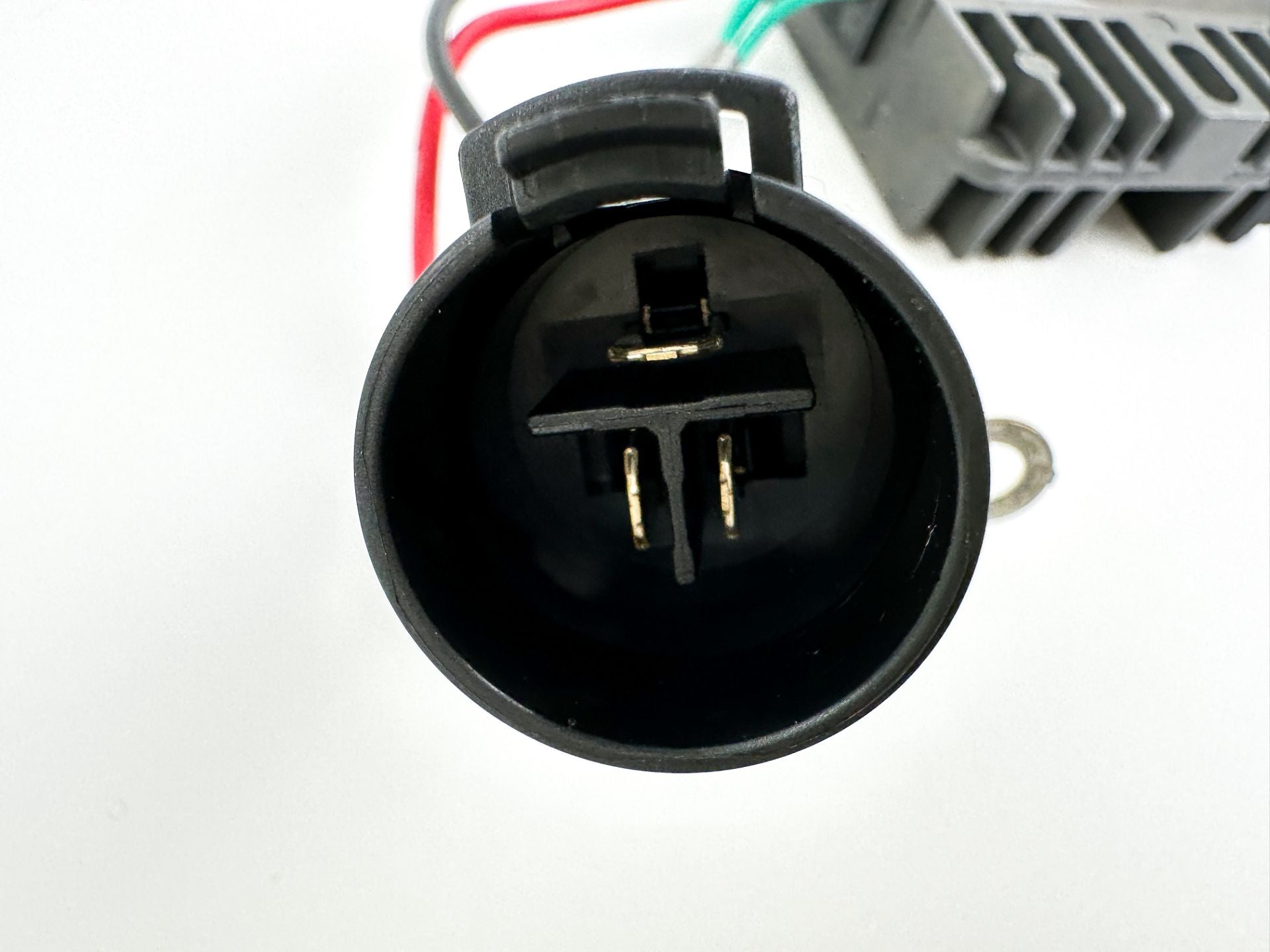 2000 Yamaha 100 HP 4 Stroke Outboard Rectifier & Regulator 67F-81960-00-00 OEM