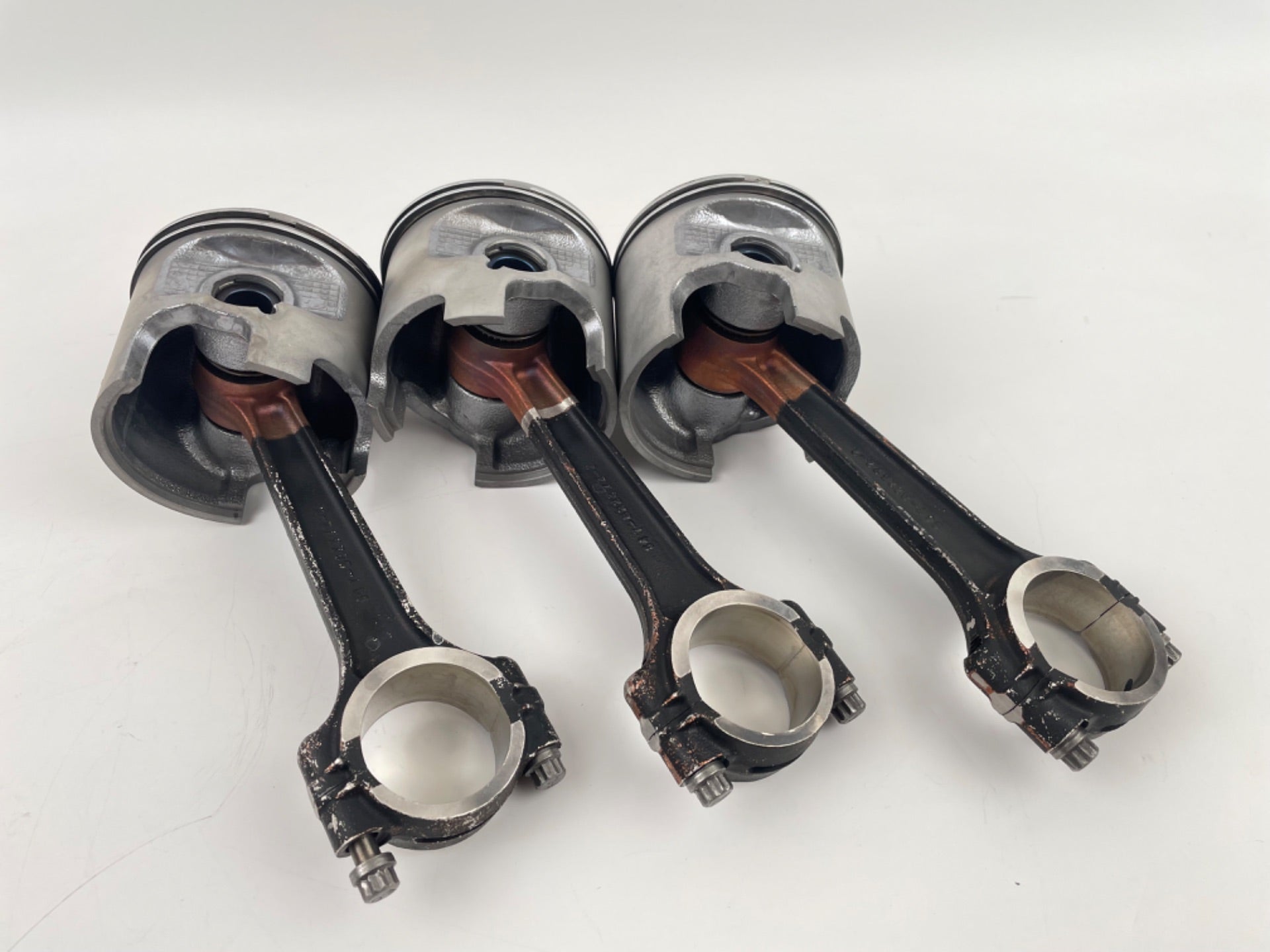 2015 Mercury 250 HP 2 Stroke Outboard Piston W/ Connecting Rod 843199T13 OEM