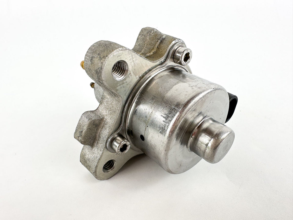 2007 Mercury 225 HP 2 Stroke Outboard Oil Pump 857149T05 OEM