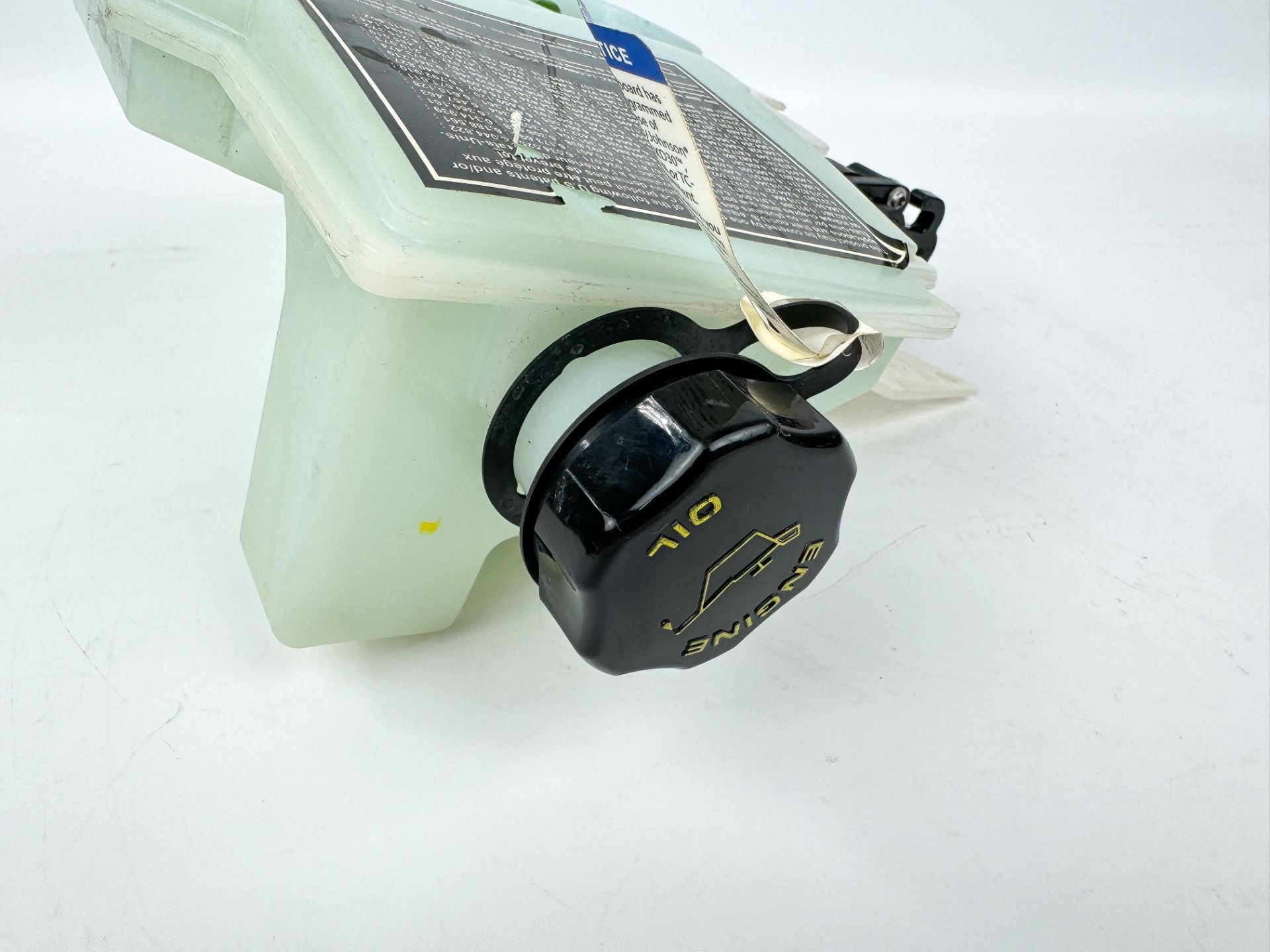 2015 Evinrude 30 HP 2 Stroke Outboard Oil Tank W/ Pump 5008994 OEM